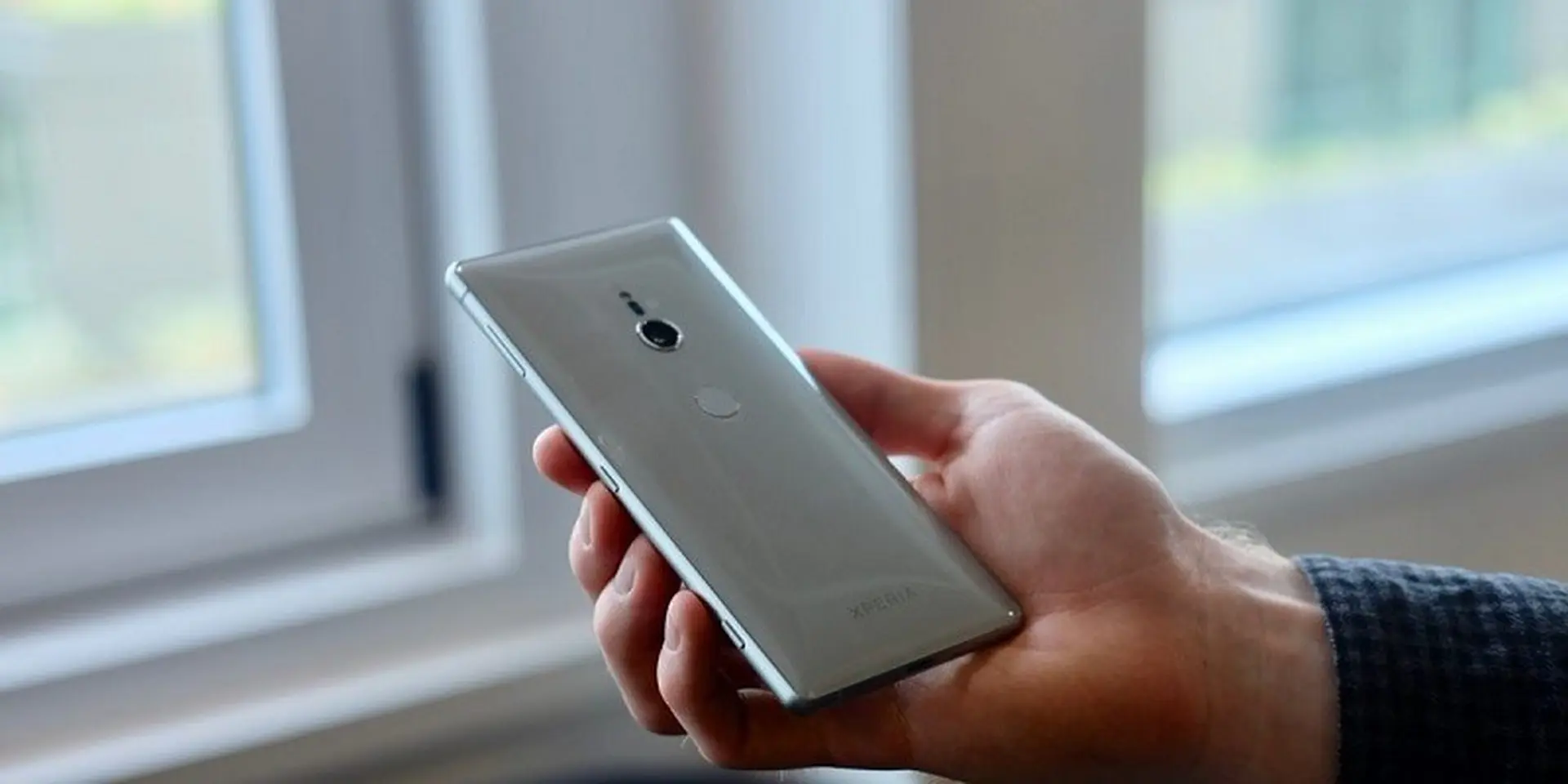 Sony đưa ra lý do “buồn cười” về việc loại bỏ jack âm thanh 3.5mm trên Xperia XZ2