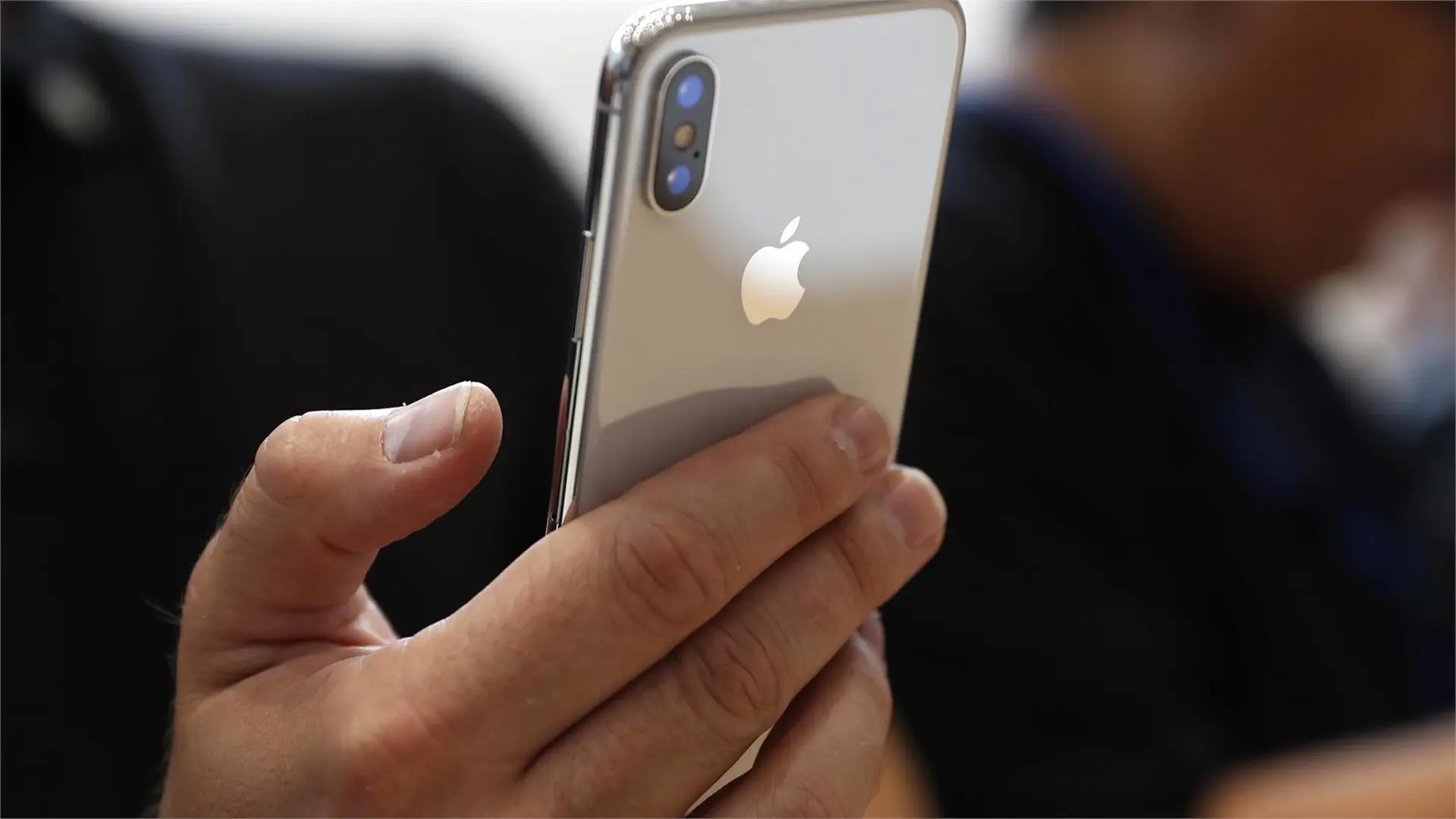 Smartphone và câu chuyện về sự cạnh tranh khốc liệt trong năm 2018