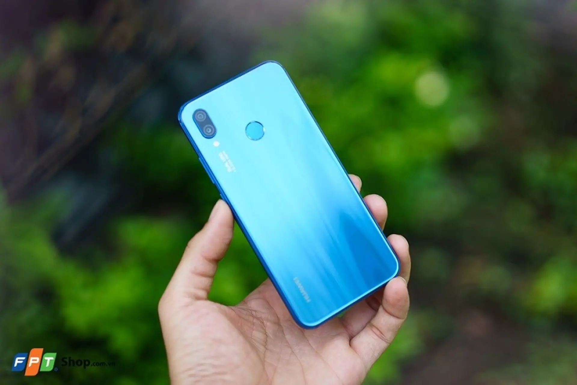 [HOT] Đập hộp Huawei Nova 3e Klein Blue - Bản thương mại đầu tiên tại Việt Nam