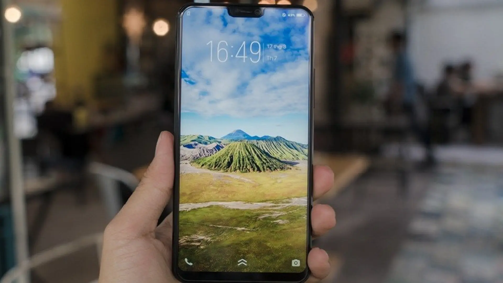 Vivo V9 chính thức ra mắt: màn hình 19:9, AI Face Beauty, giá 7.990.000