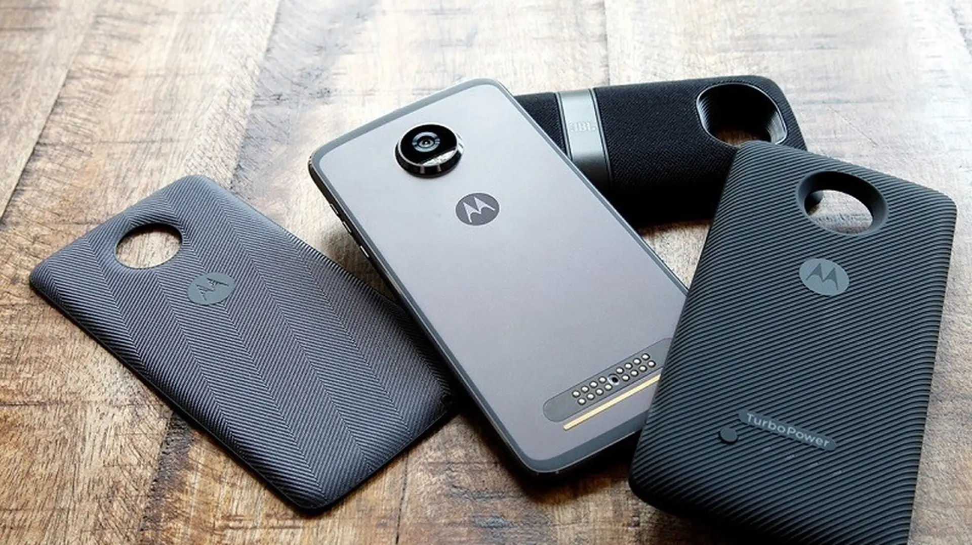 Moto Z3 Play xuất hiện hình ảnh 3D Render