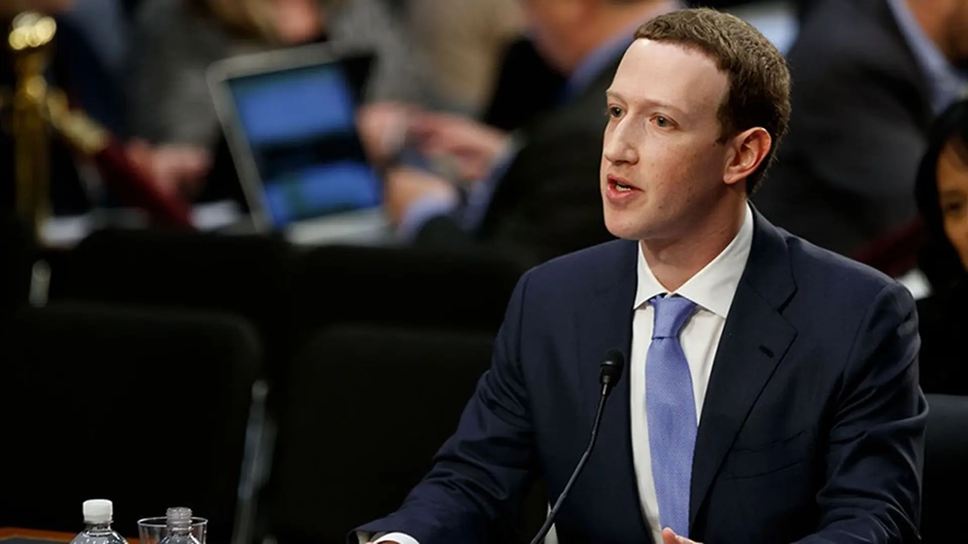 Facebook chuyển 1,5 tỷ người dùng từ Ireland về Mỹ để né luật?