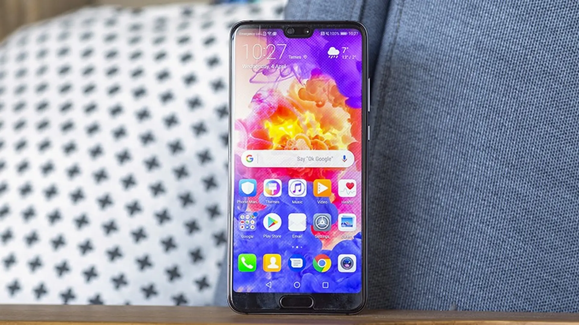 Mở hộp và đánh giá nhanh thiết kế Huawei P20: đẹp, mạnh mẽ và nhỏ gọn