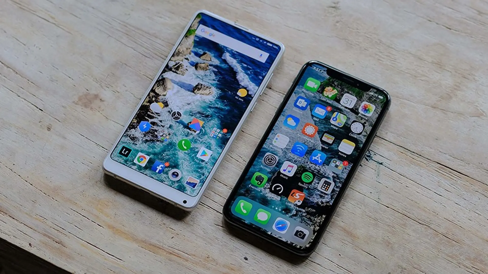 So sánh thiết kế Xiaomi Mi Mix 2s và Apple iPhone X: có phải là "hai anh em"?