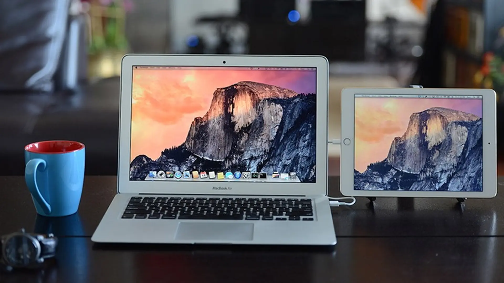 Lưu ý: bản cập nhật MacOS 10.13.4 không hoạt động với một số màn hình rời