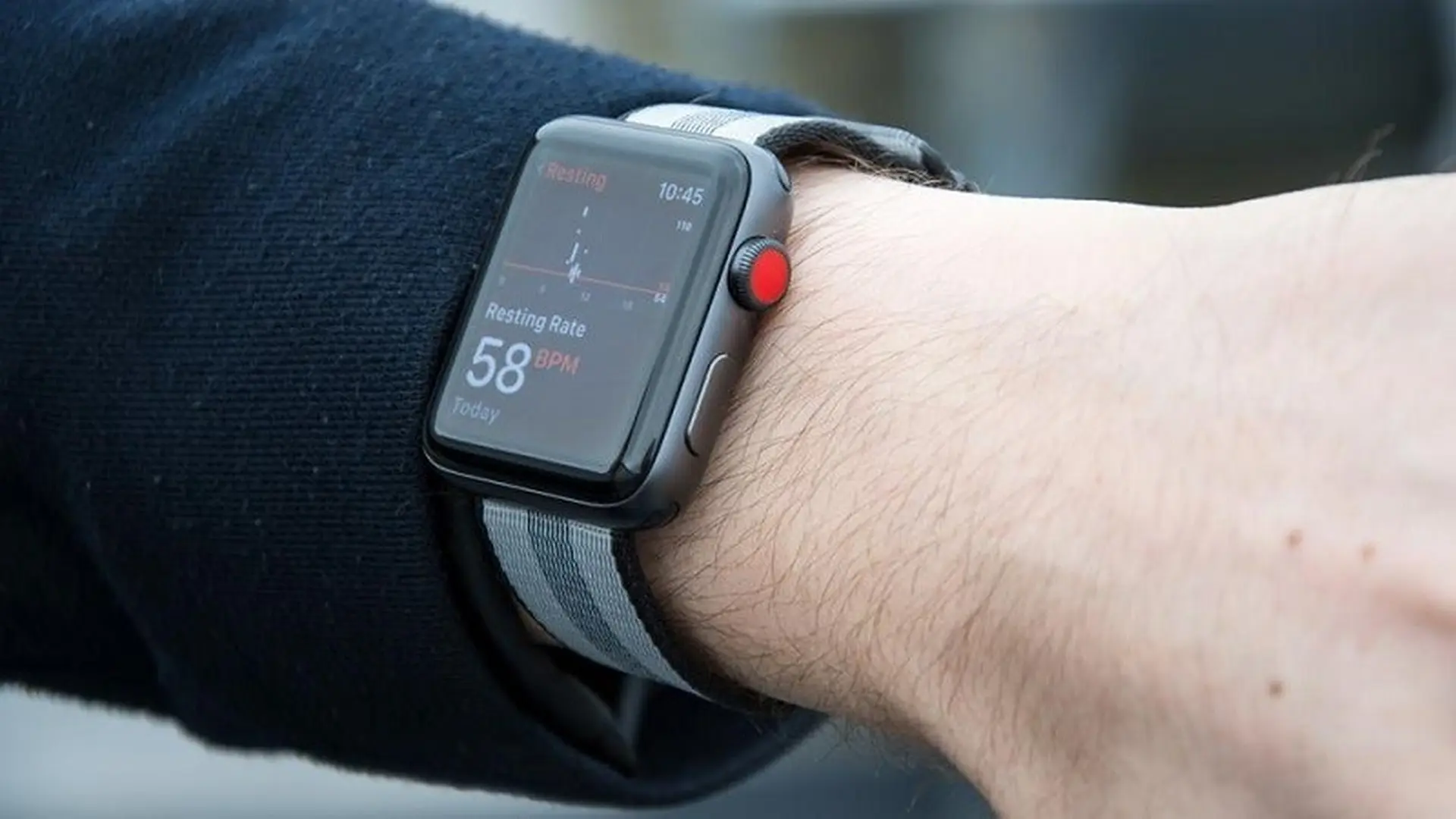 Apple vướng phải vòng kiện tụng liên quan đến cảm biến nhịp tim trên Apple Watch 