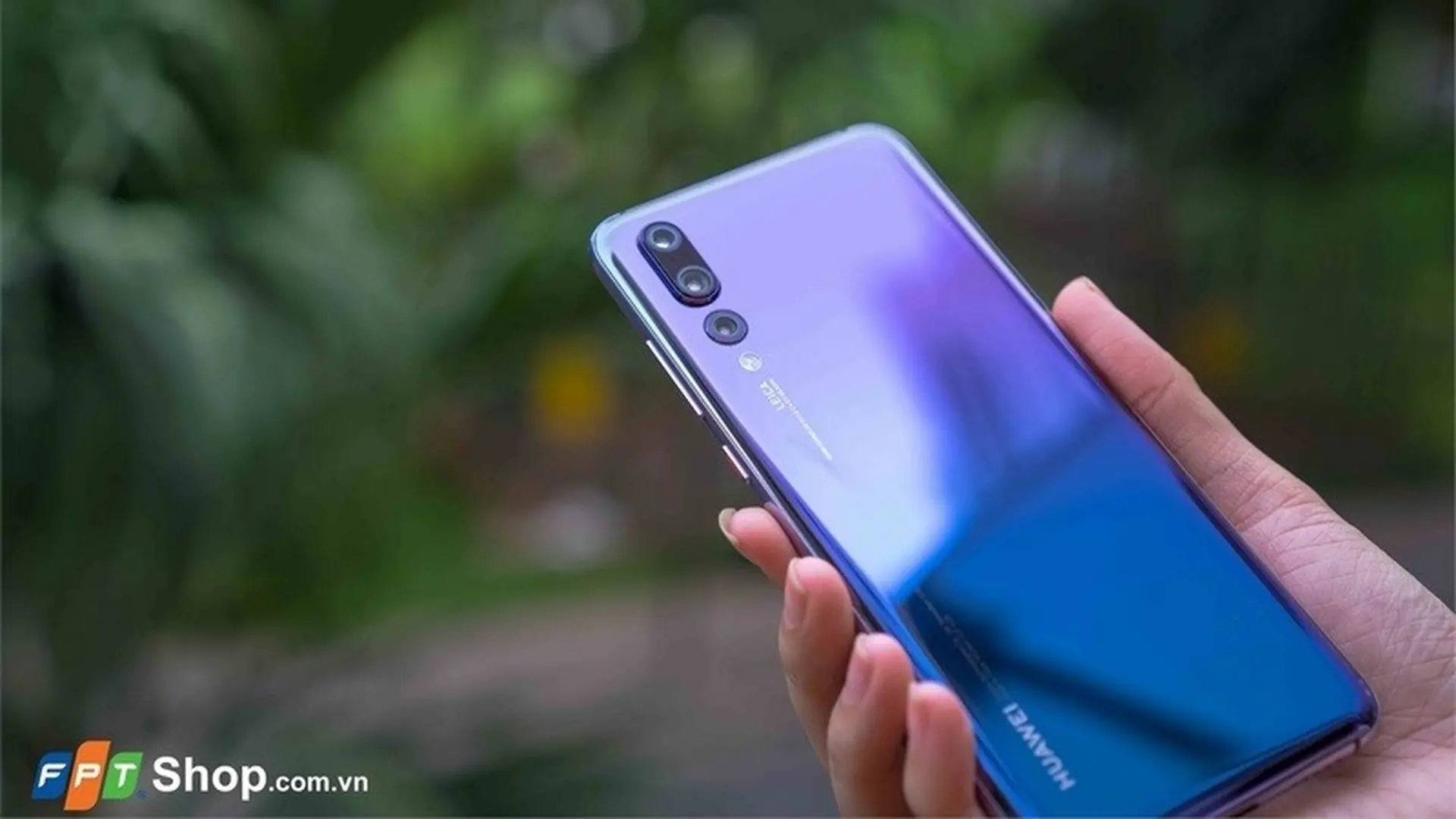 Huawei P20 Pro ra mắt thị trường Việt Nam: 3 camera, màu Twilight siêu độc, giá 19.9 triệu đồng