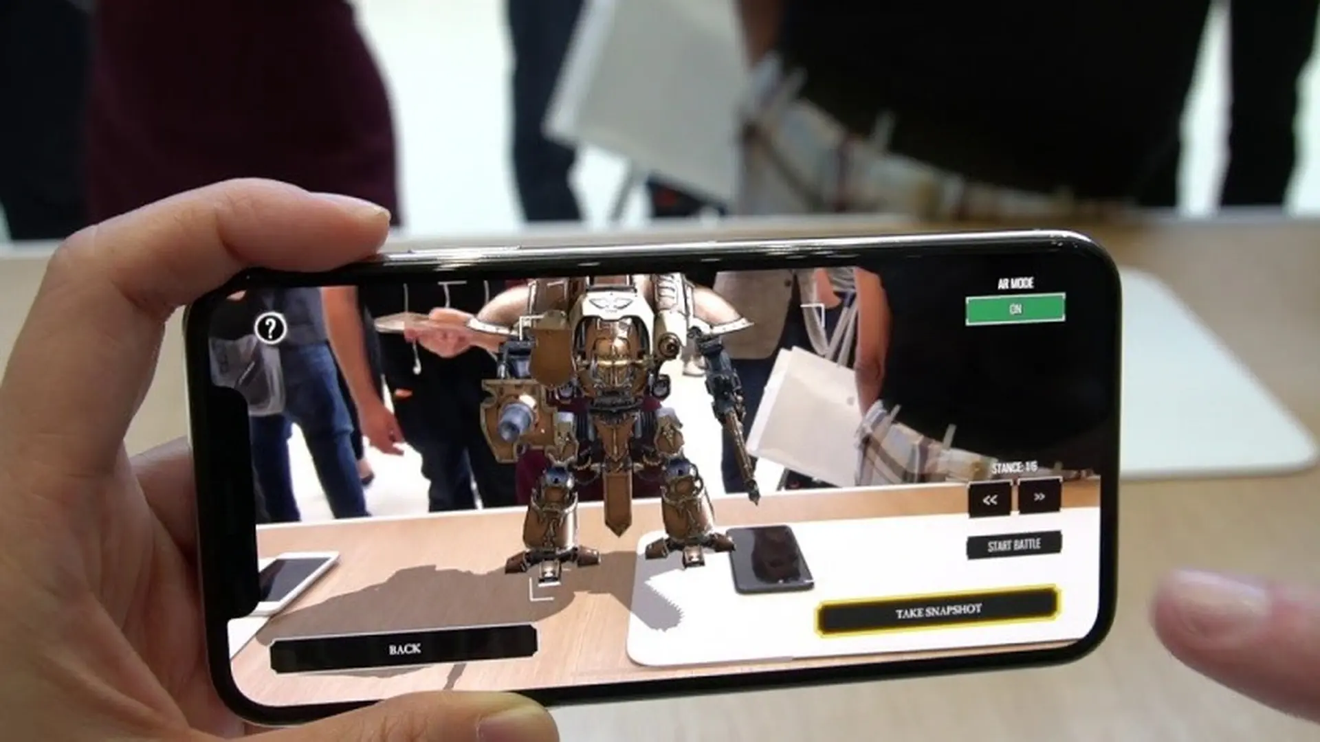 Test game AR: Galaxy S9+ còn thua iPhone X nhiều lắm!