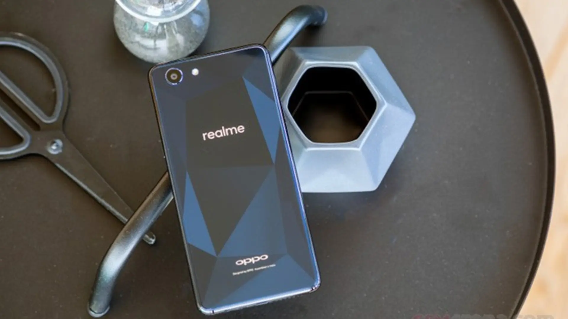 Đánh giá OPPO Realme 1: Helio P60, màn hình Full HD+, thiết kế đẹp, giá 3 triệu