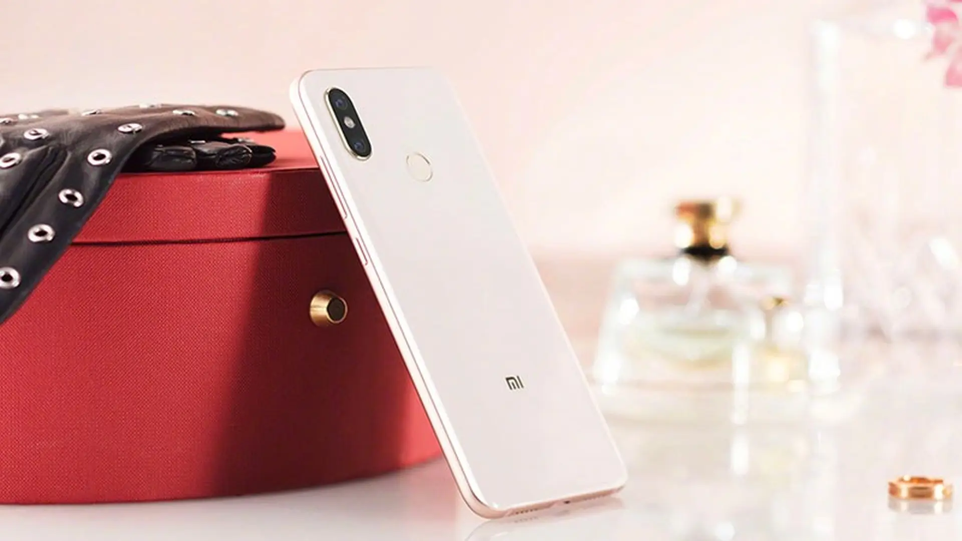 Mọi thứ bạn cần biết về Xiaomi Mi 8 vừa ra mắt