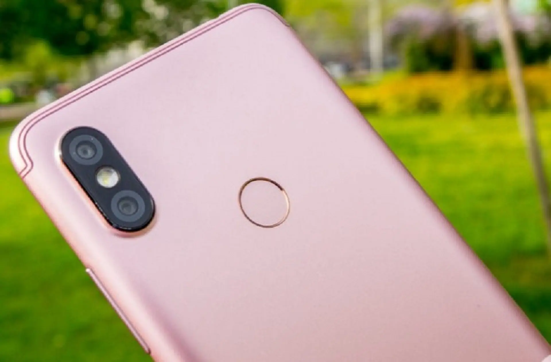 Chân dung Redmi S2, thêm một mẫu smartphone giá rẻ sắp được Xiaomi giới thiệu