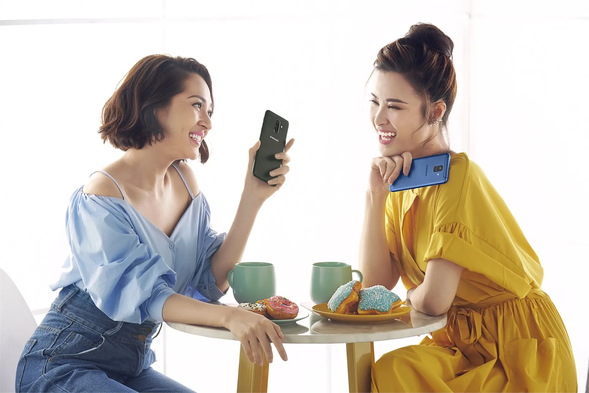 FPT Shop tặng thêm voucher 500.000 đồng cho Galaxy A6