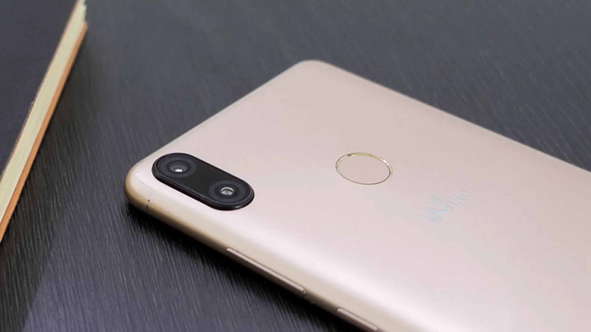 So sánh thiết kế Wiko View Max với các sản phẩm cùng phân khúc