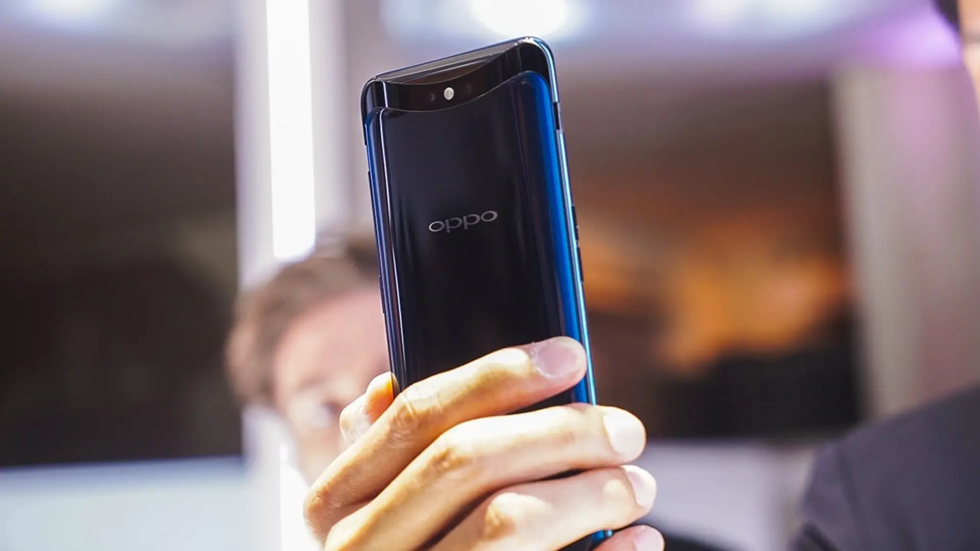 Rò rỉ hình ảnh ốp lưng chính hãng sẽ được tặng kèm khi mua siêu phẩm OPPO Find X