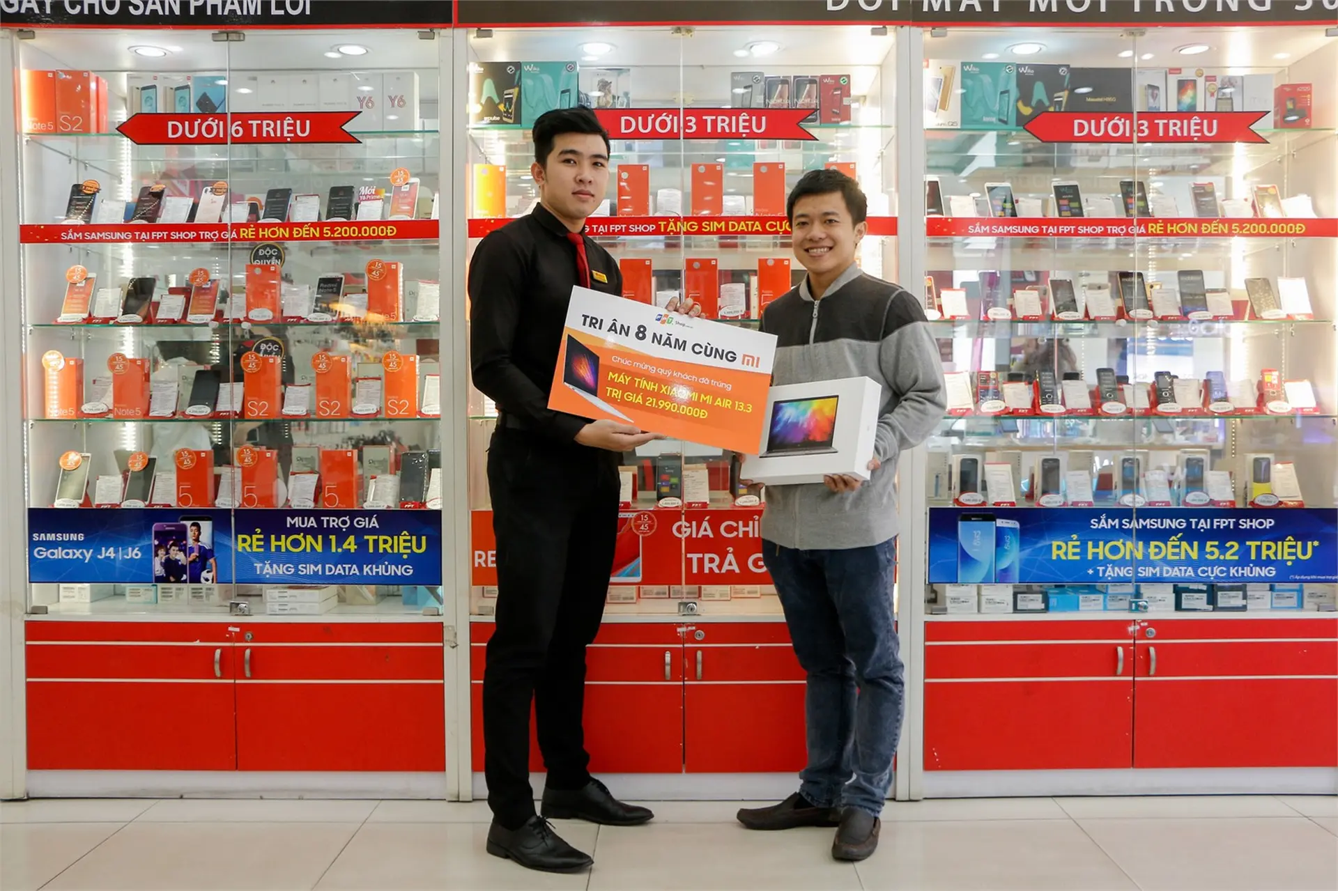 Đã tìm ra khách hàng may mắn trong đợt 2 trúng laptop và robot hút bụi Xiaomi
