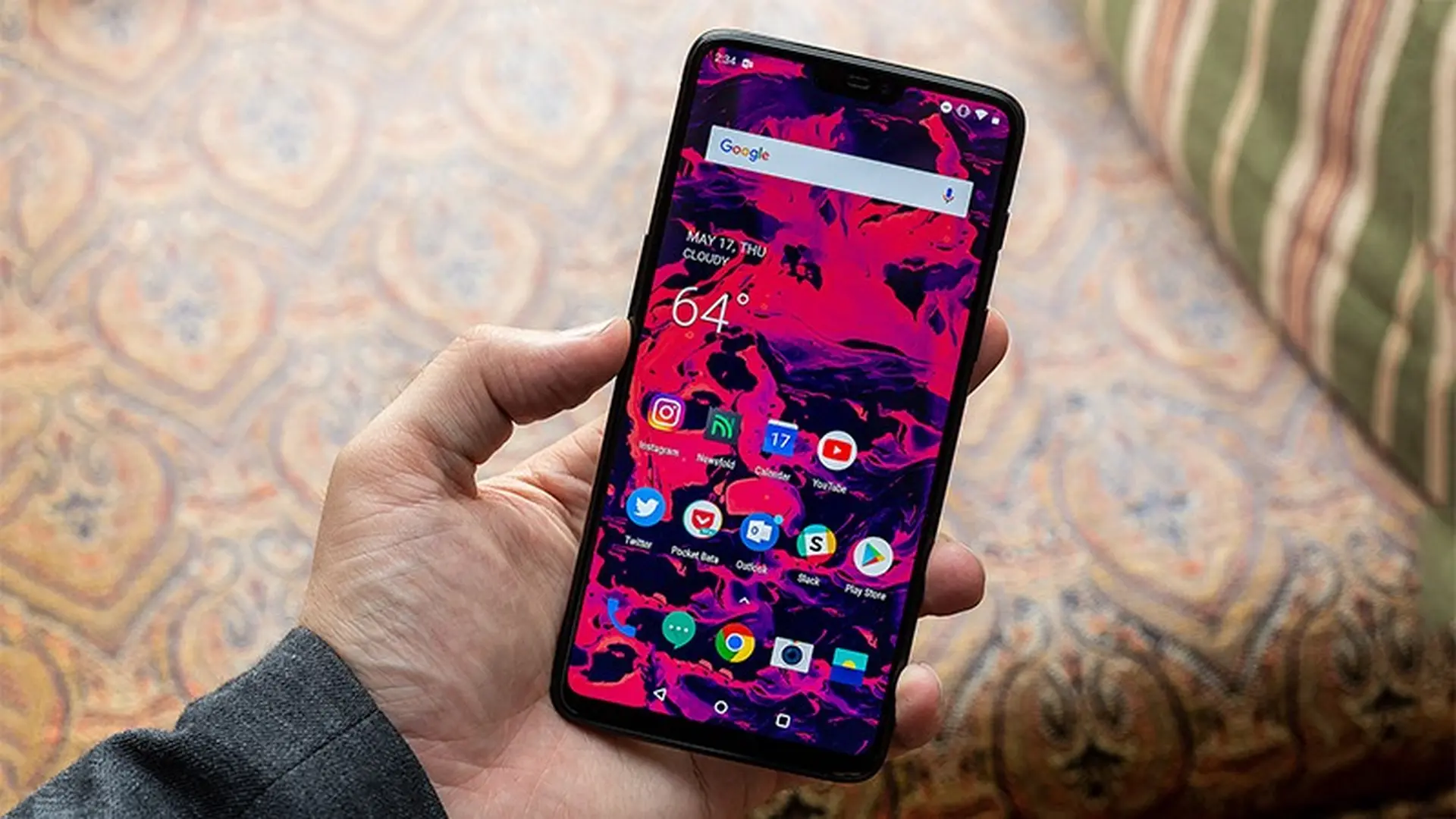 Google Pixel 3 XL tiếp tục lộ ảnh thực tế với màn hình tai thỏ tuyệt đẹp