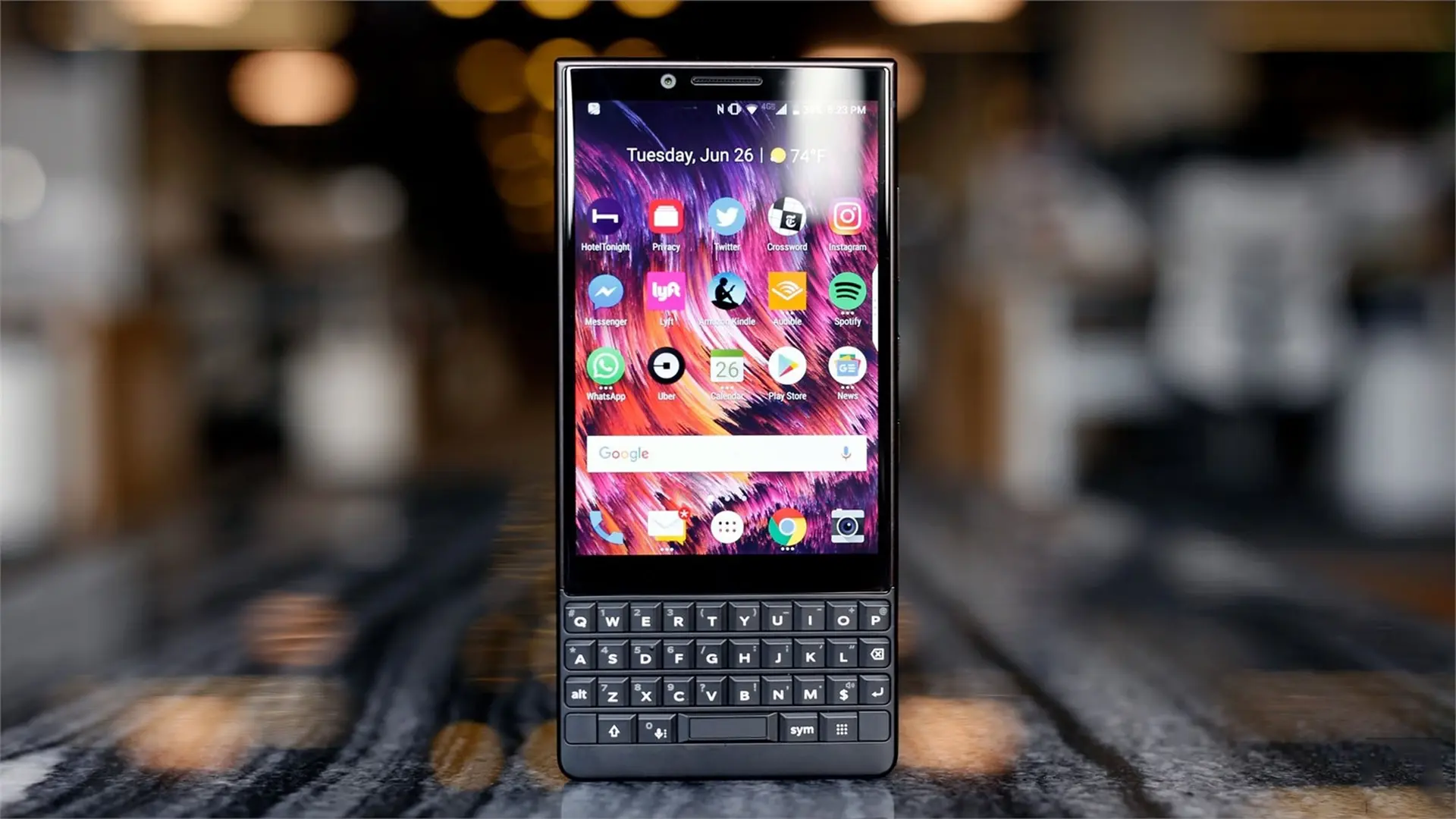 Thư mời hé lộ thời điểm ra mắt của smartphone BlackBerry KEY2 LE