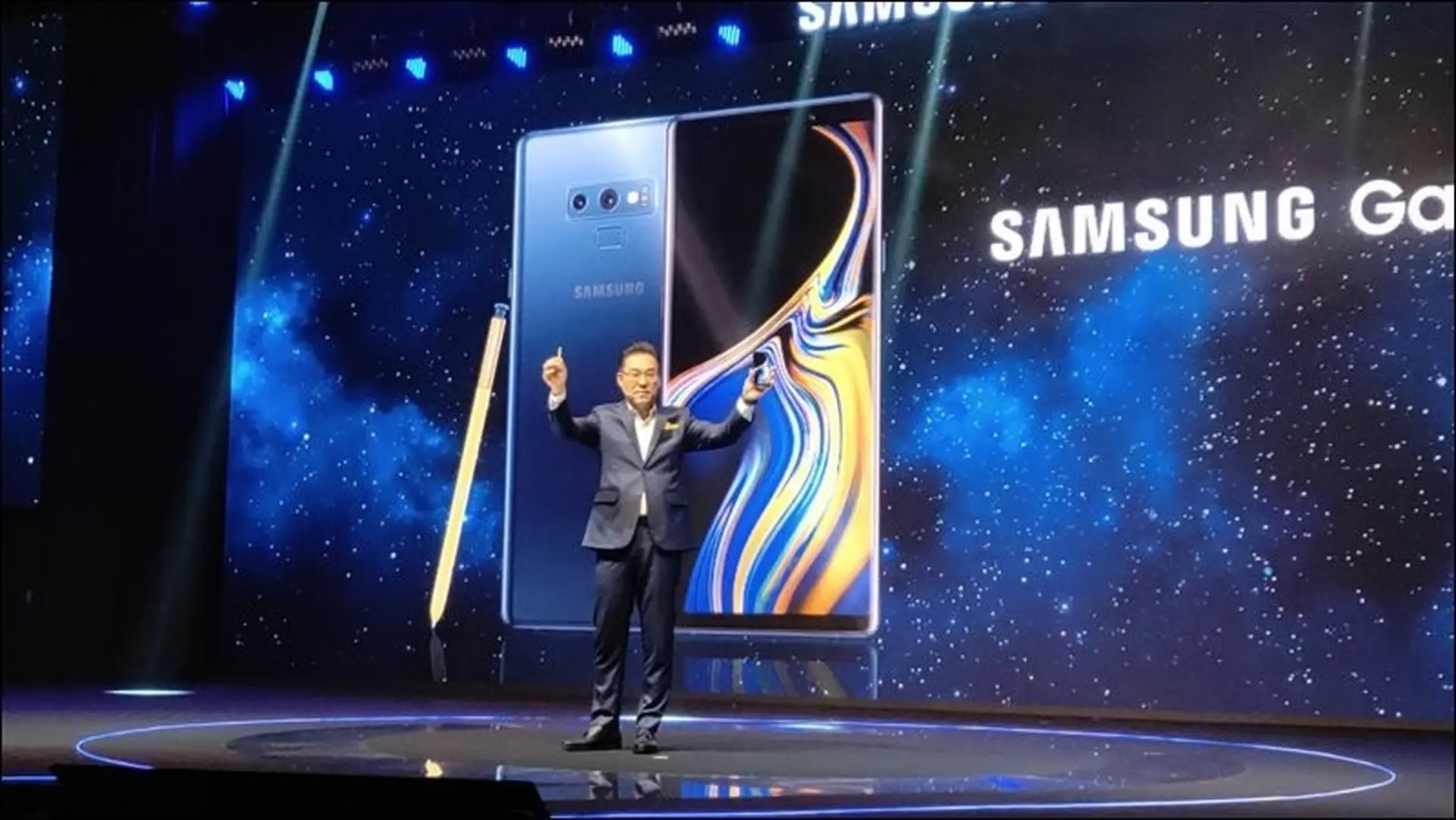 Galaxy Note 9 chính thức trình làng tại Việt Nam, giá thơm hơn dự kiến