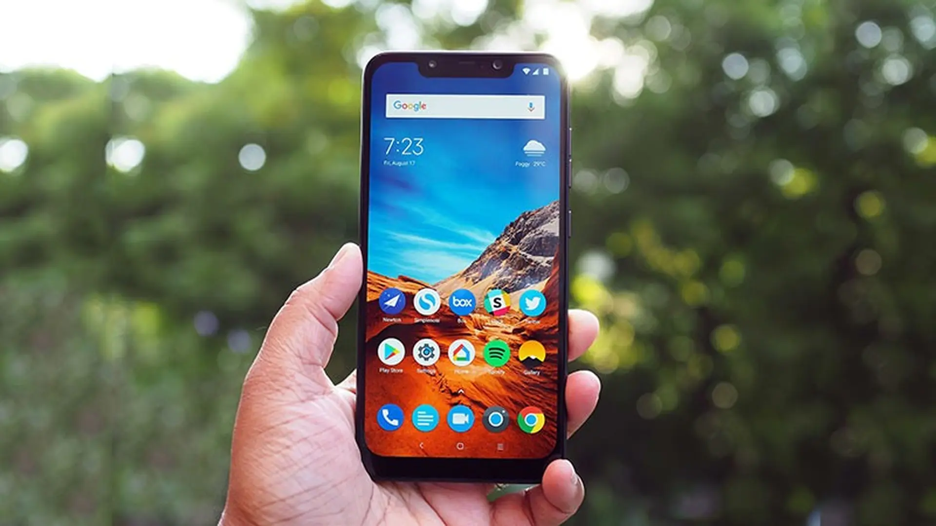 Trên tay Xiaomi POCO F1: Smartphone chạy SD845 giá rẻ nhất thị trường