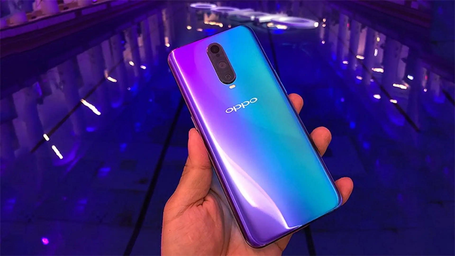 OPPO R17 Pro chính thức ra mắt: Super VOOC, 3 camera sau, cảm biến vân tay dưới màn hình