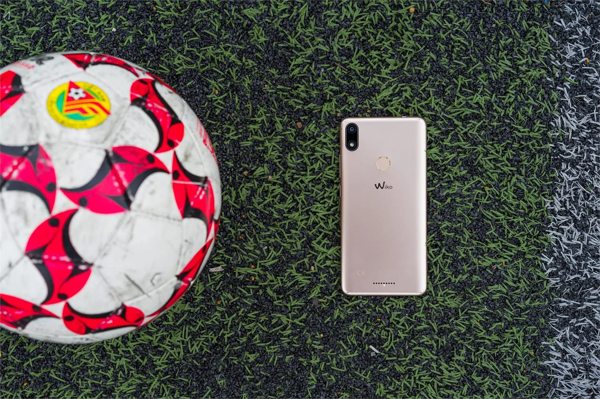 Wiko View Max giảm “banh chành” chỉ còn 2,699 triệu đồng tại FPT Shop