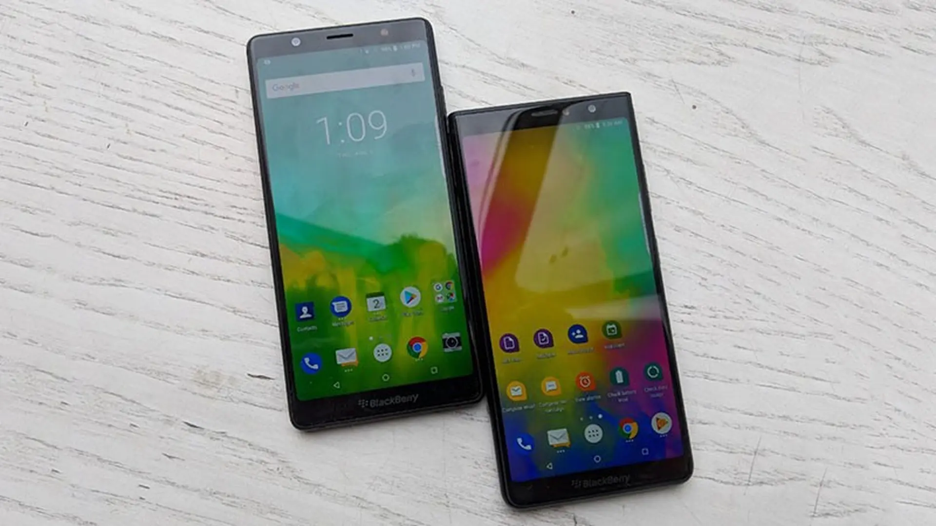 Trên tay BlackBerry Evolve và Evolve X vừa ra mắt: Màn hình 18: 9, camera kép, không bàn phím vật lý