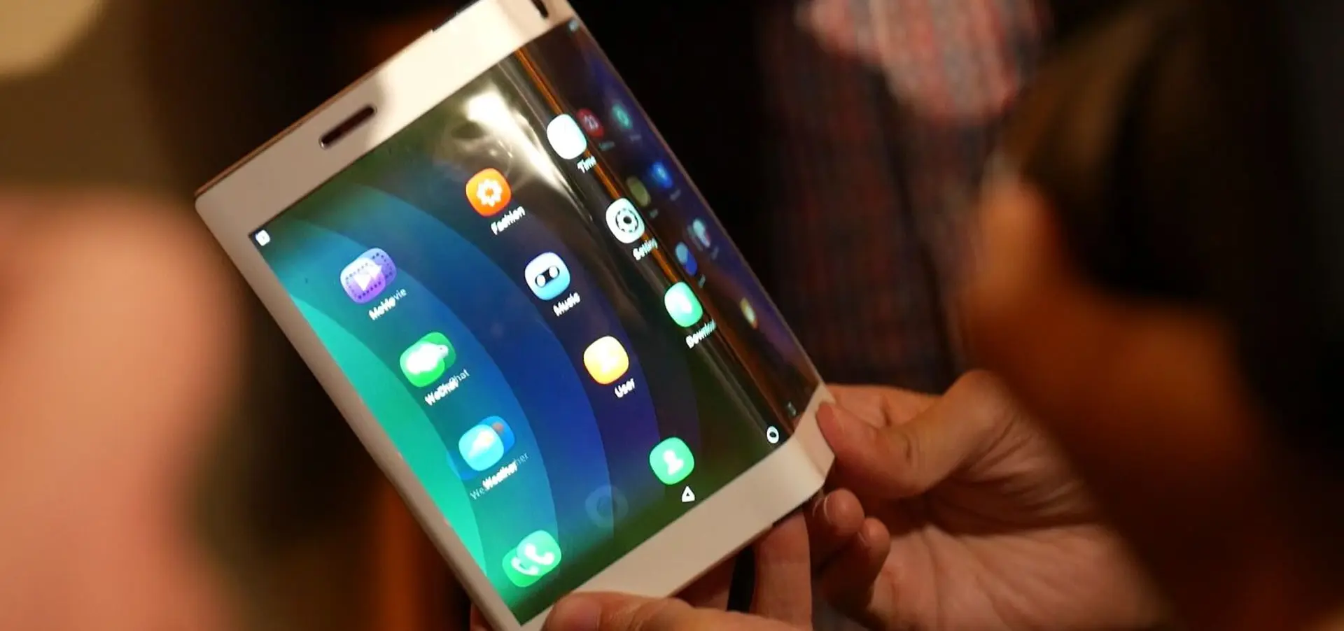 Smartphone màn hình gập đầu tiên của Samsung có thể sẽ ra mắt vào đầu năm 2019