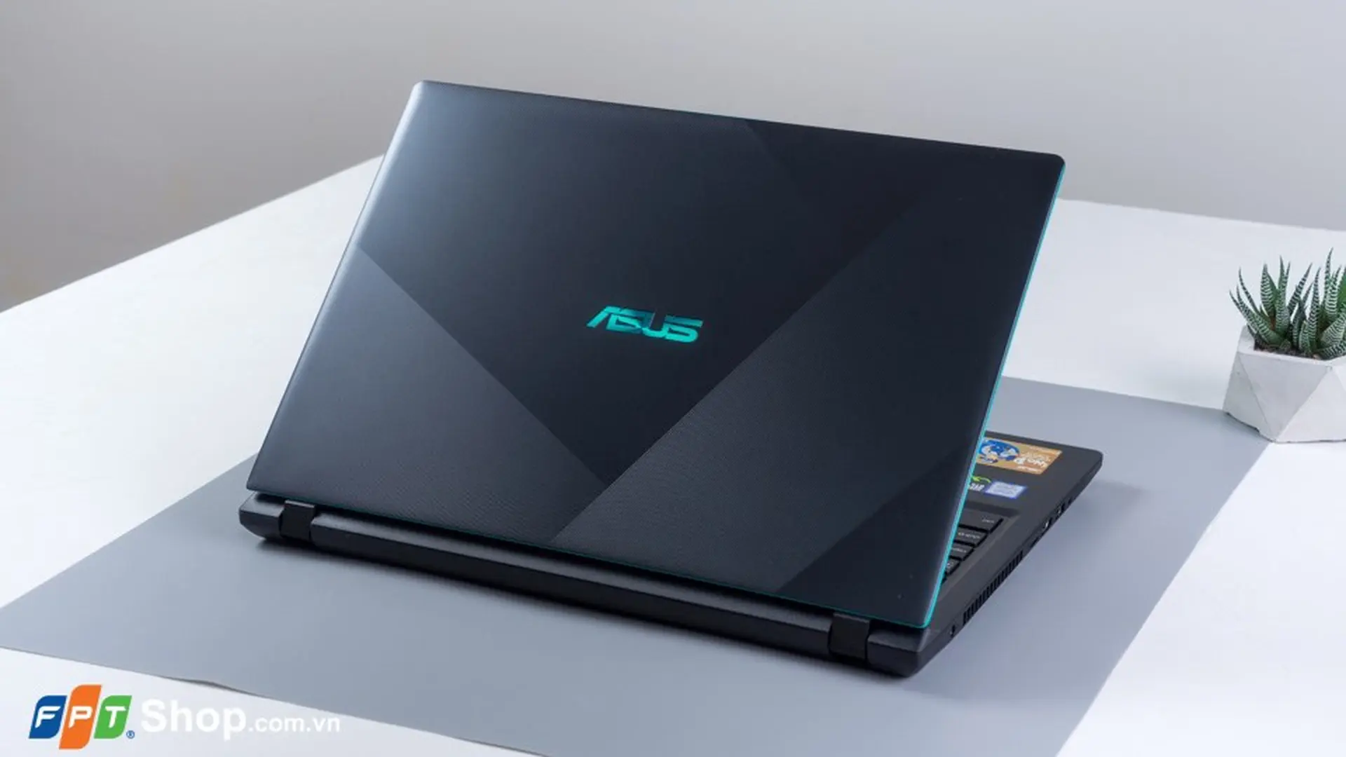Tìm hiểu về Asus F560, laptop chơi game mỏng nhẹ giá tốt sắp bán ra tại Việt Nam