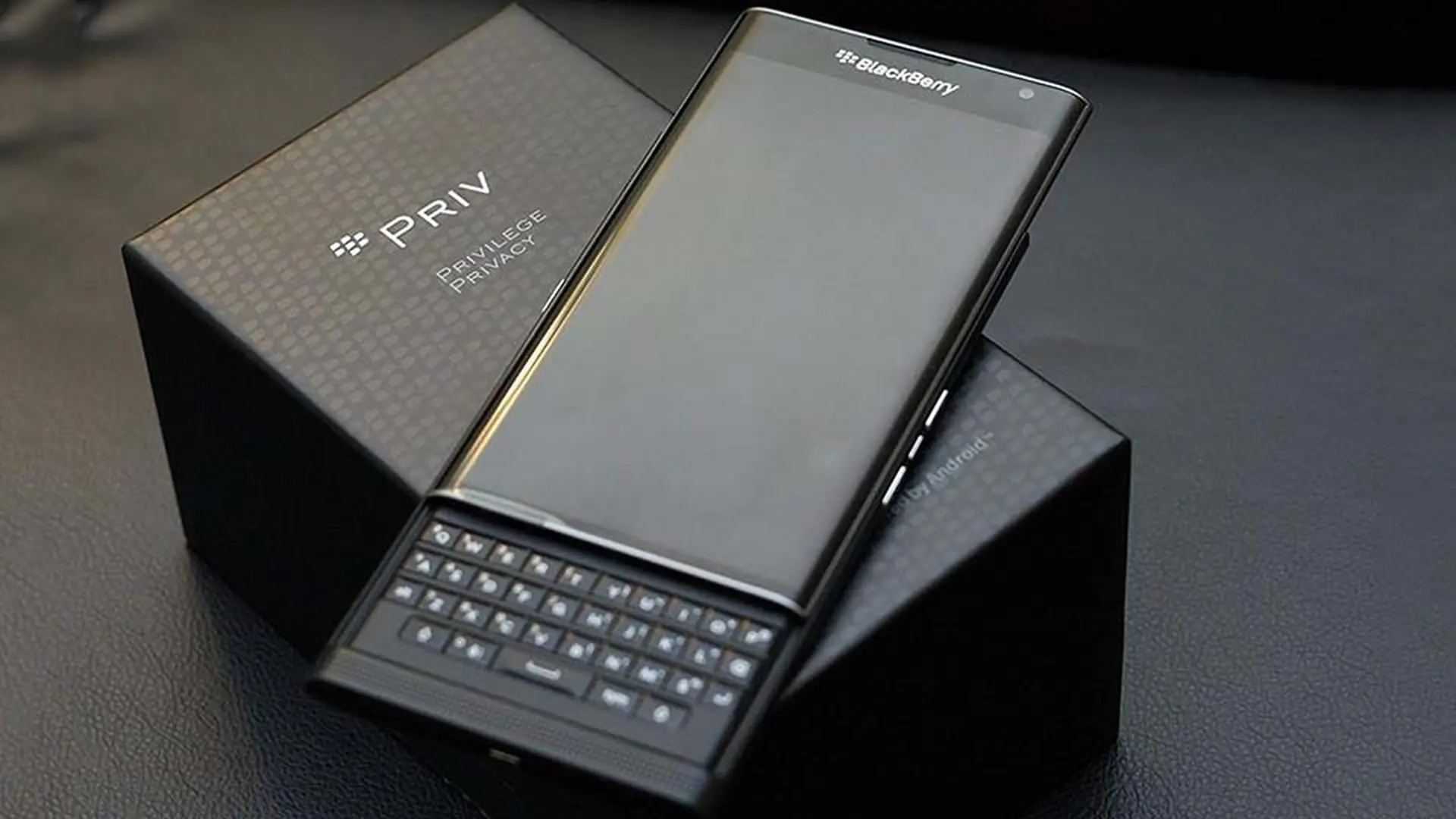 Nhìn lại lịch sử phát triển và suy tàn của đế chế BlackBerry