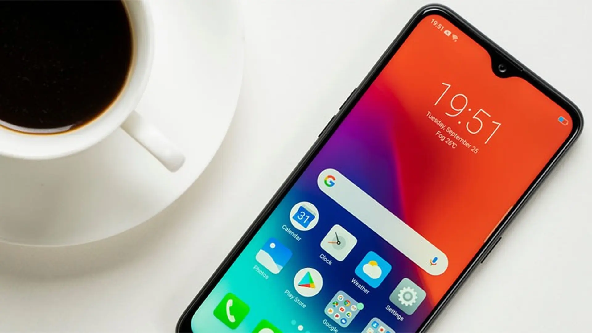 Trên tay OPPO Realme 2 Pro: Ngoại hình đẹp, cấu hình tốt và giá 5.7 triệu đồng