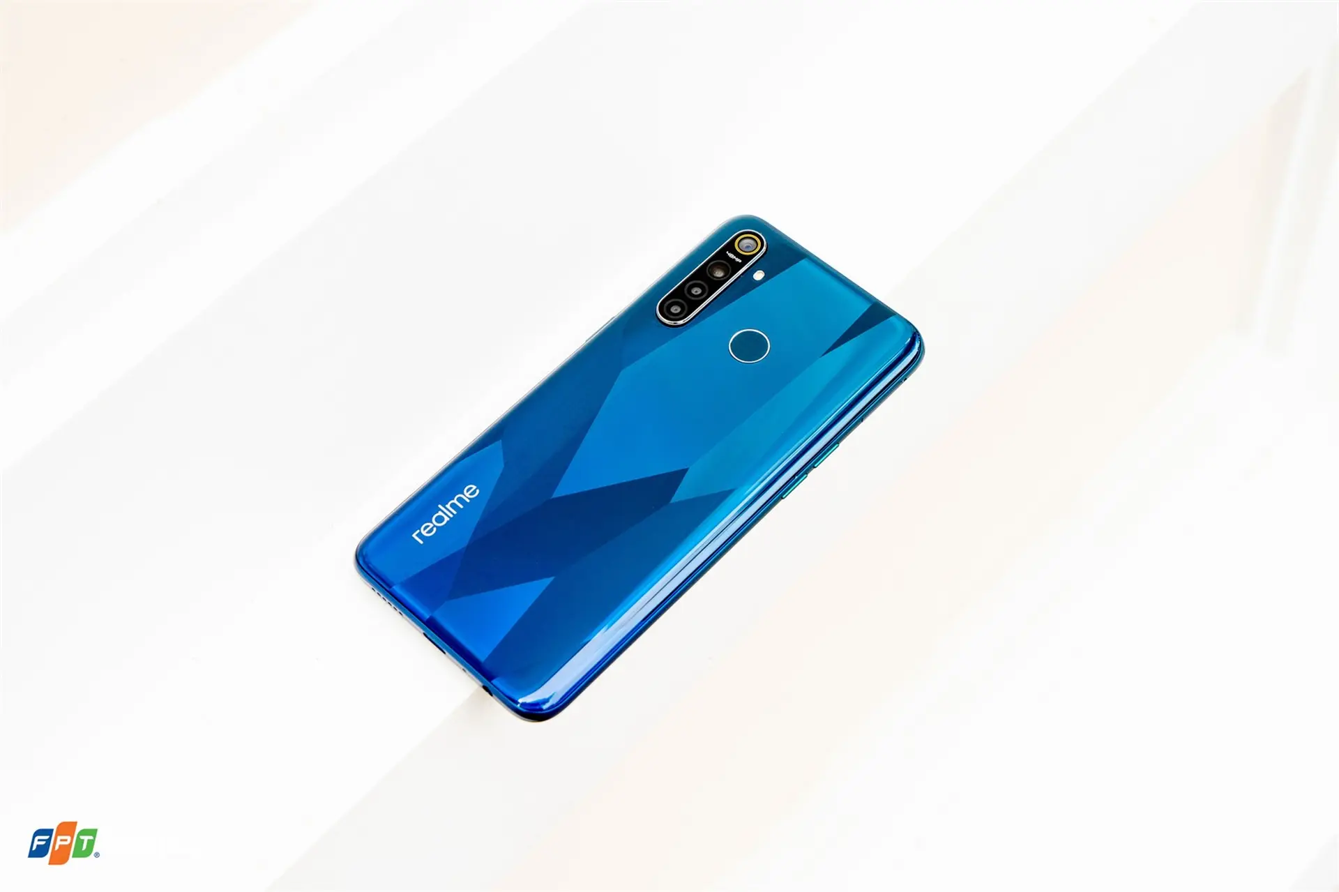 https://fptshop.com.vn/