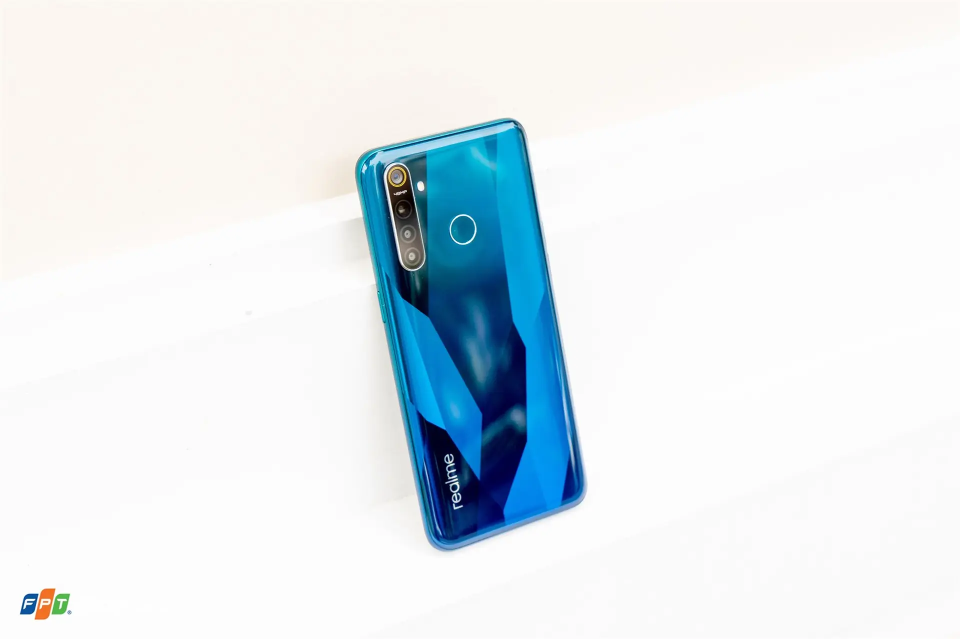 https://fptshop.com.vn/