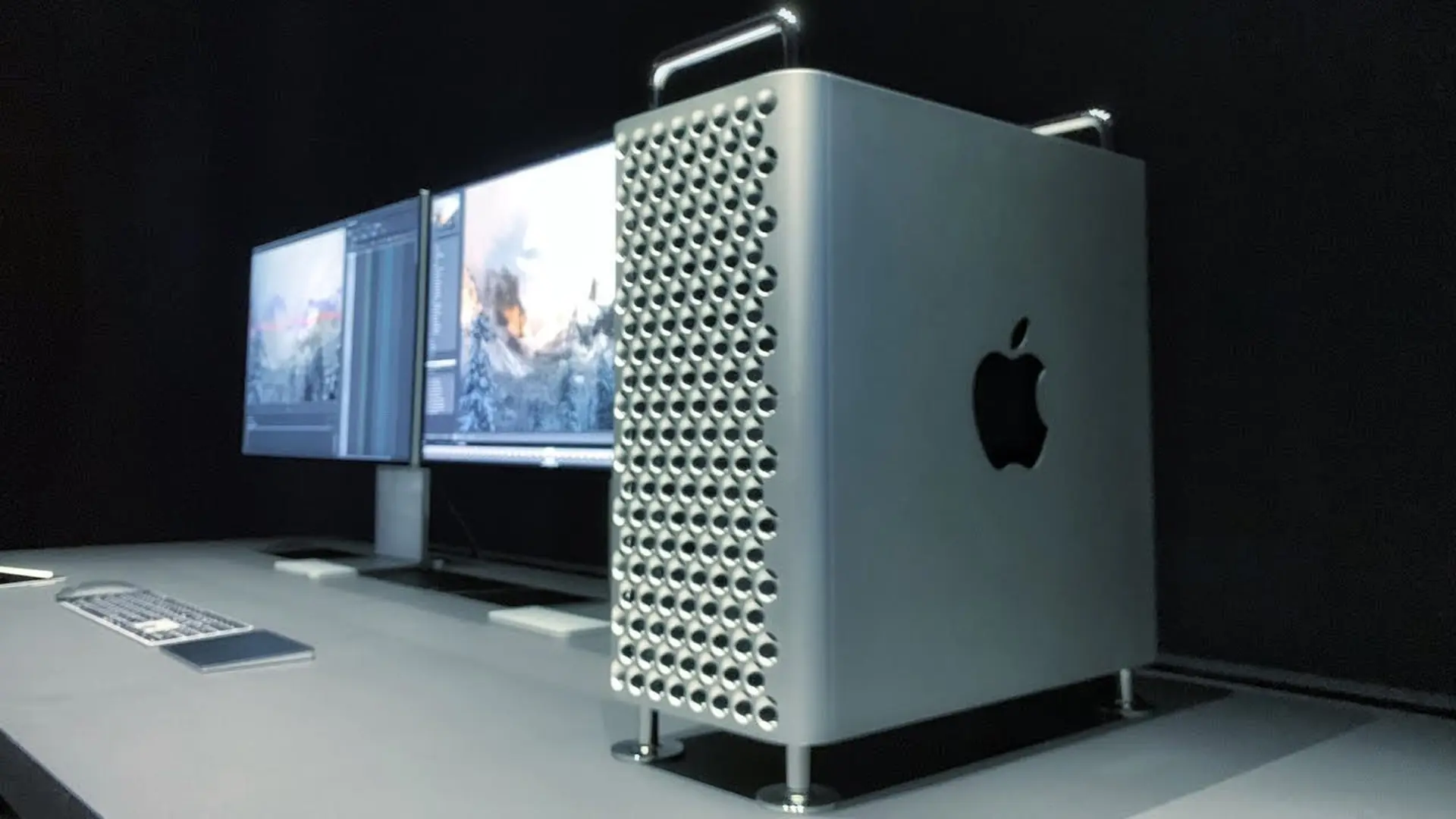Apple bị từ chối miễn thuế đối với 5 thành phần của Mac Pro