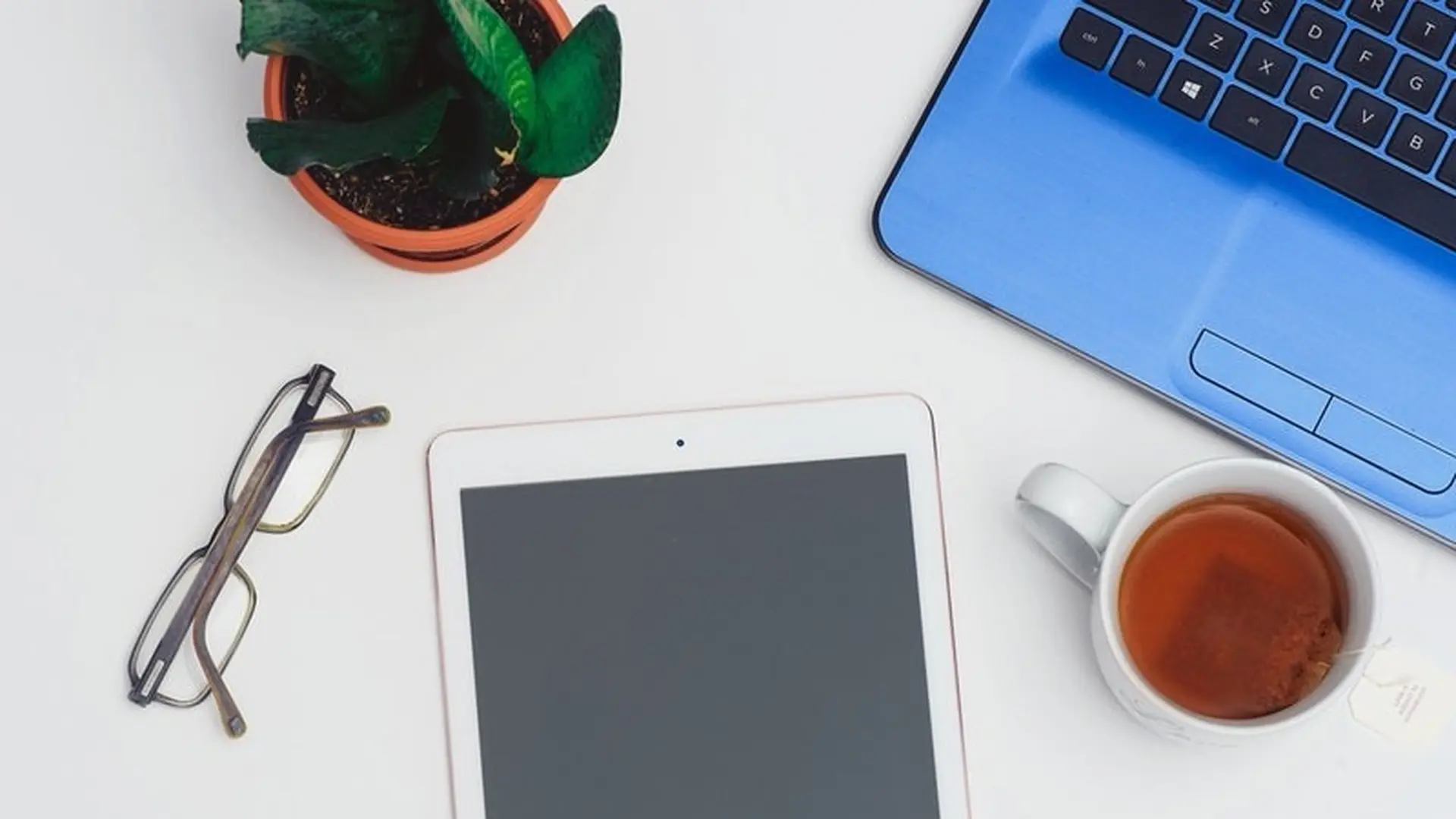 Theo dõi các sự kiện trong Lịch trên iPadOS 13