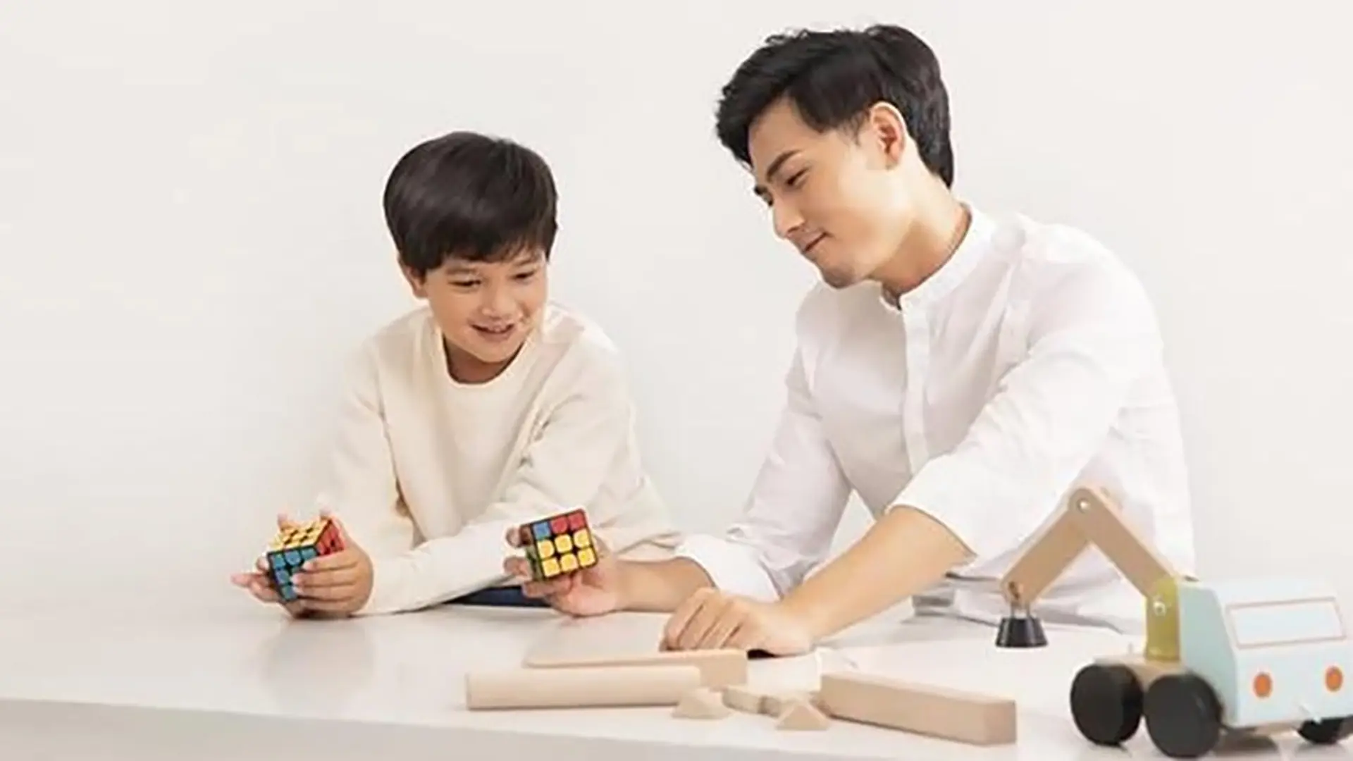 Xiaomi ra mắt Mi Rubik’s Cube, có thể kết nối với smartphone, giá 260 ngàn VNĐ