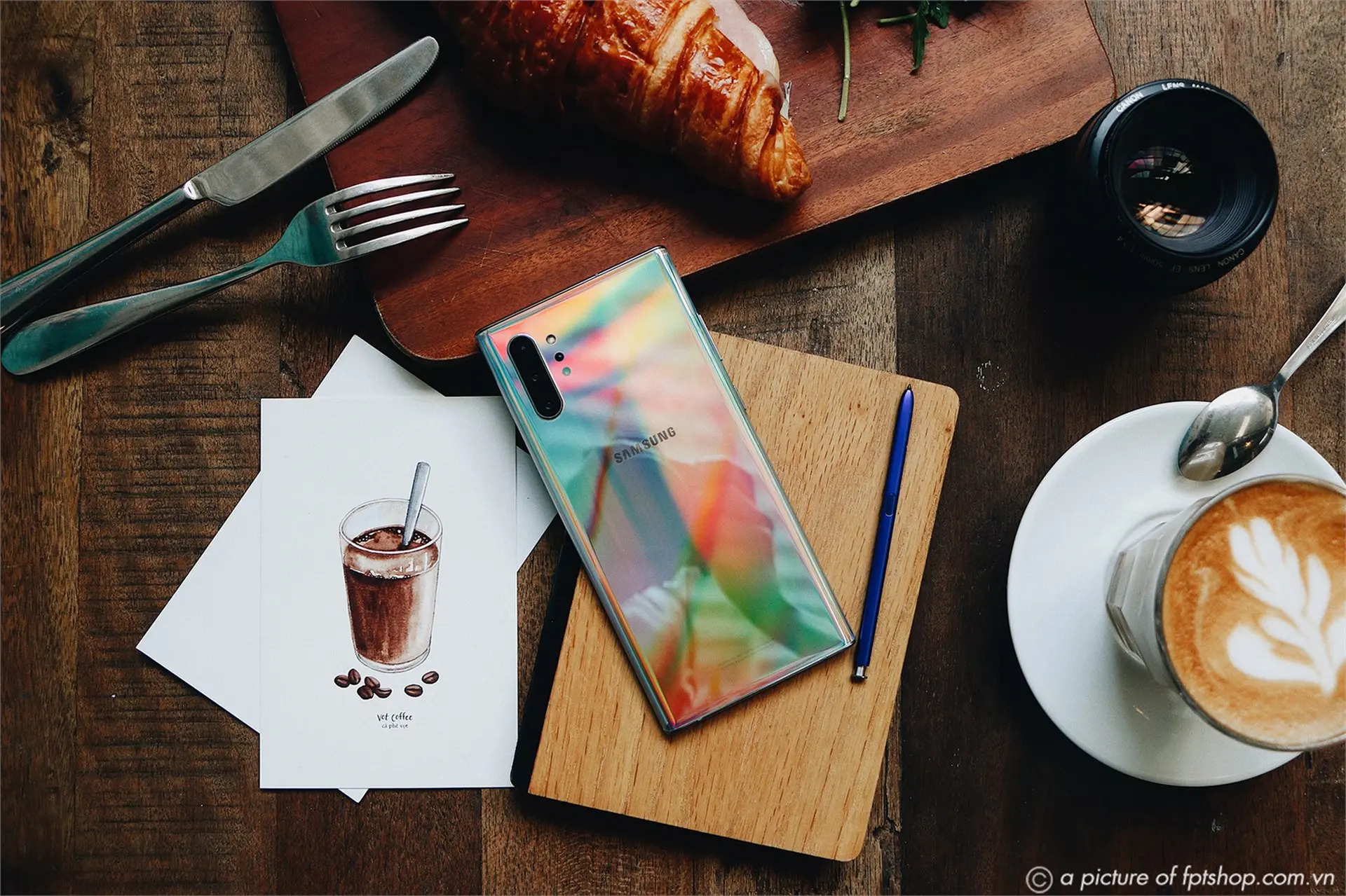 Mua siêu phẩm Samsung tại FPT Shop nhận mã giảm giá đến 20% cho sản phẩm điện máy Samsung.