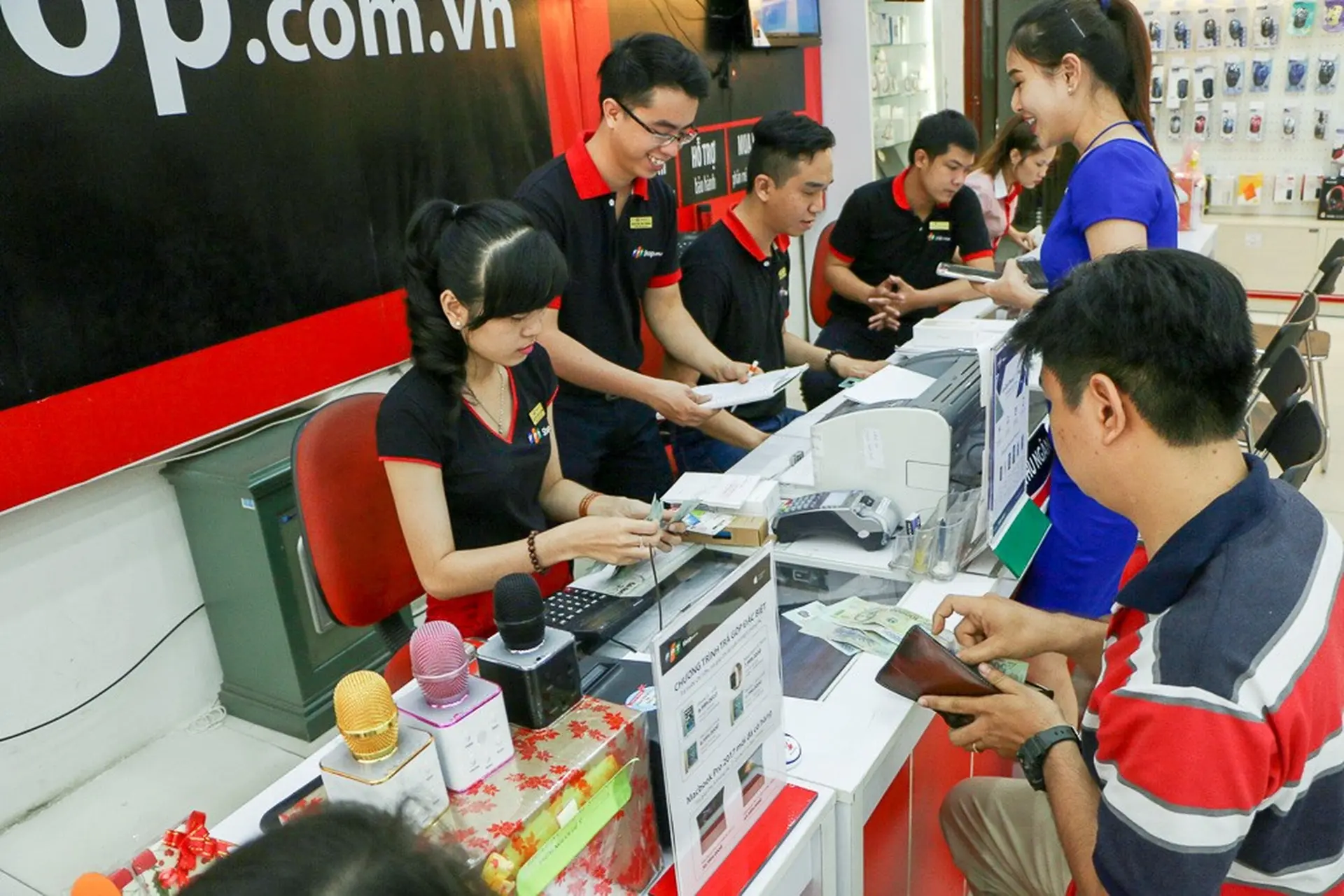 Được giảm đến 100.000 đồng khi thanh toán qua VNPAY-QR tại FPT Shop