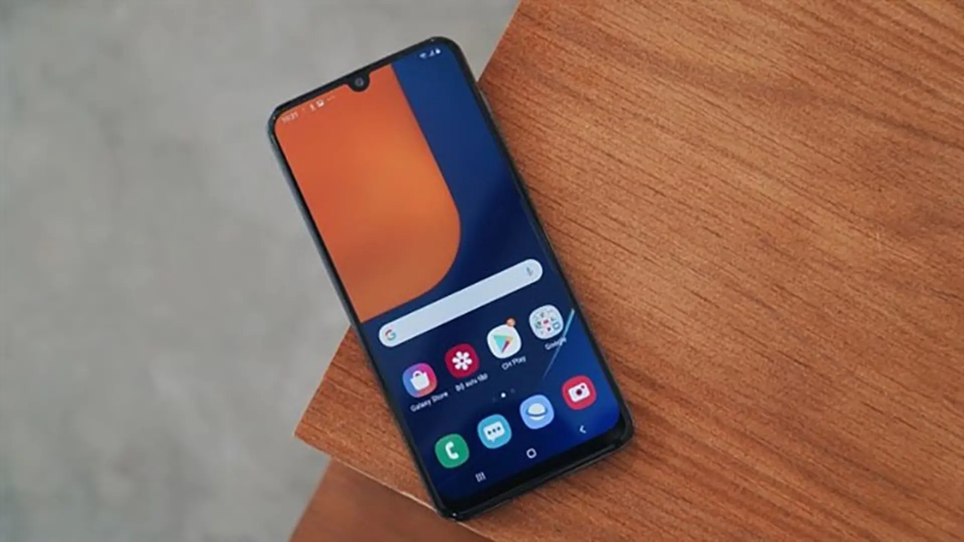 LG Neo One với màn hình notch giọt nước vừa đạt chứng nhận FCC