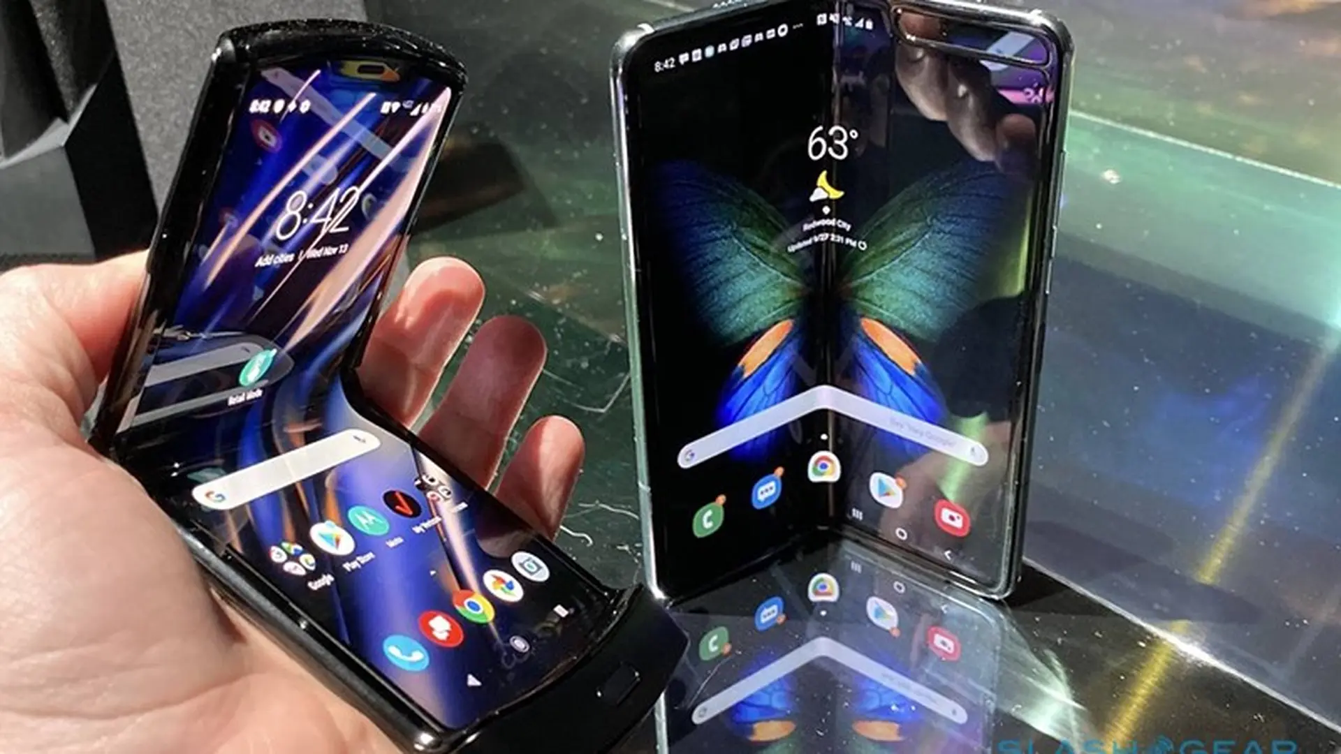 Giá sửa chữa màn hình hình gập của Motorola RAZR 2019 rẻ bất ngờ