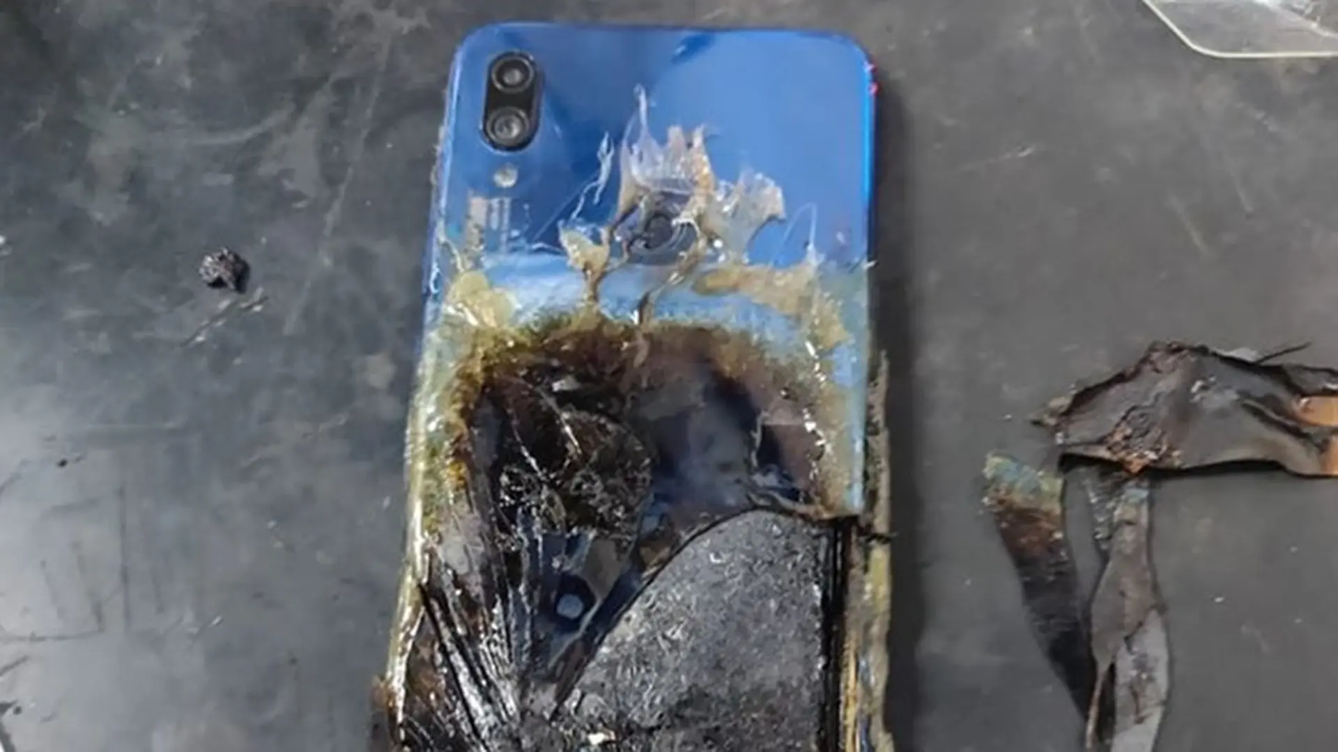 Xiaomi Redmi Note 7S bất ngờ tự bốc cháy