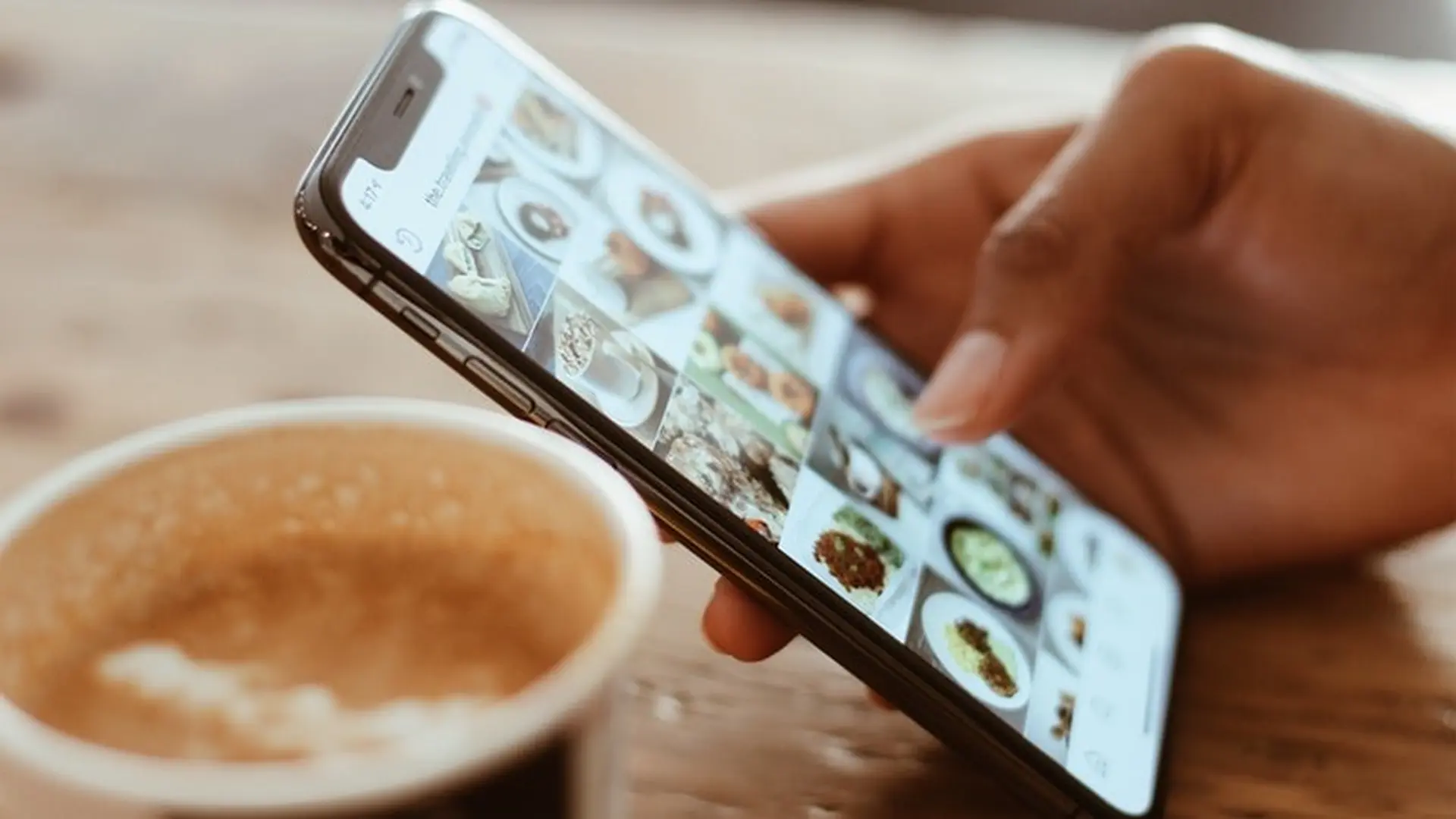 Chụp ảnh màn hình hoặc ghi màn hình trên iOS 13
