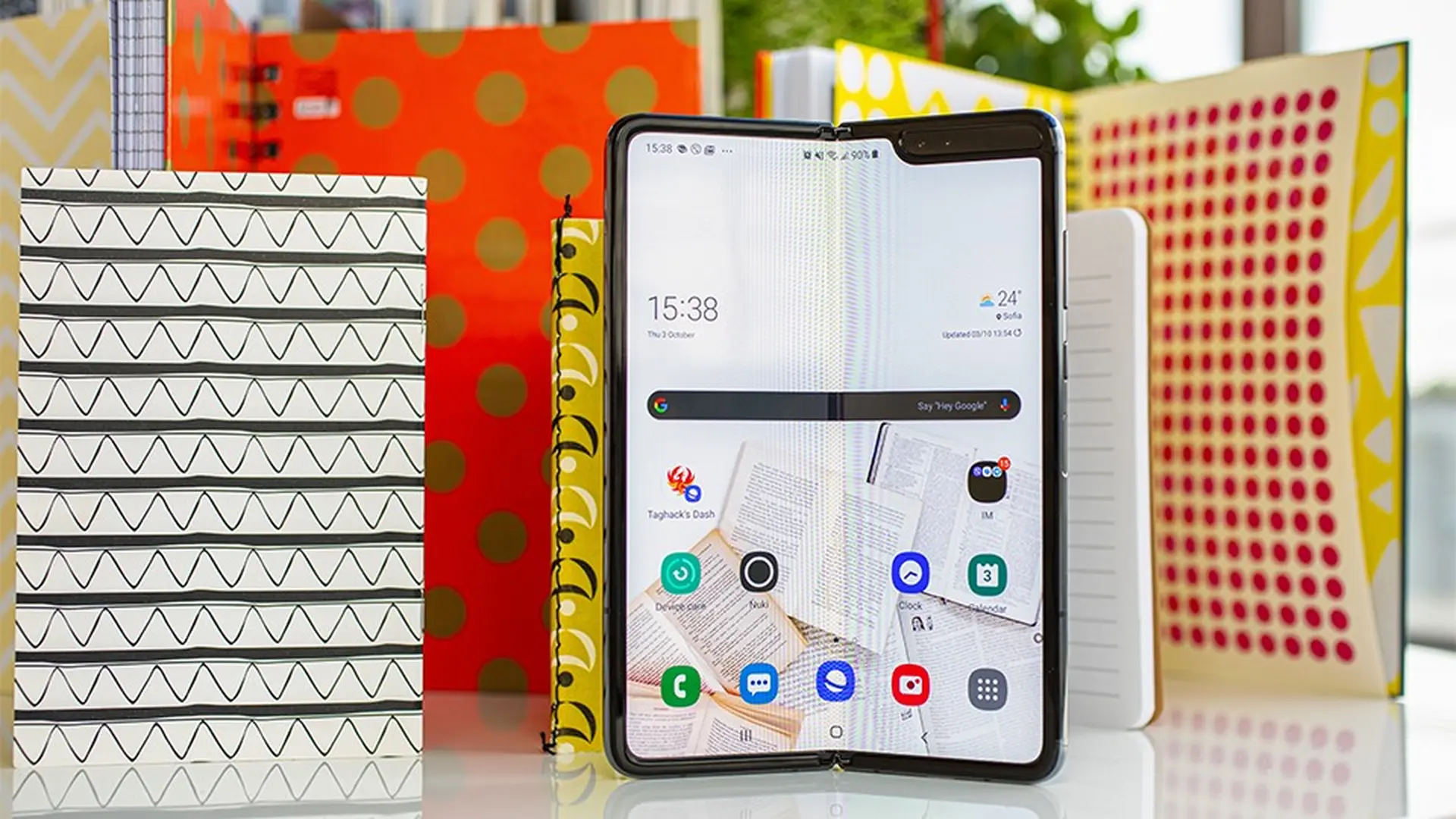 Đánh giá thiết kế Samsung Galaxy Fold: cách mạng của ngành smartphone