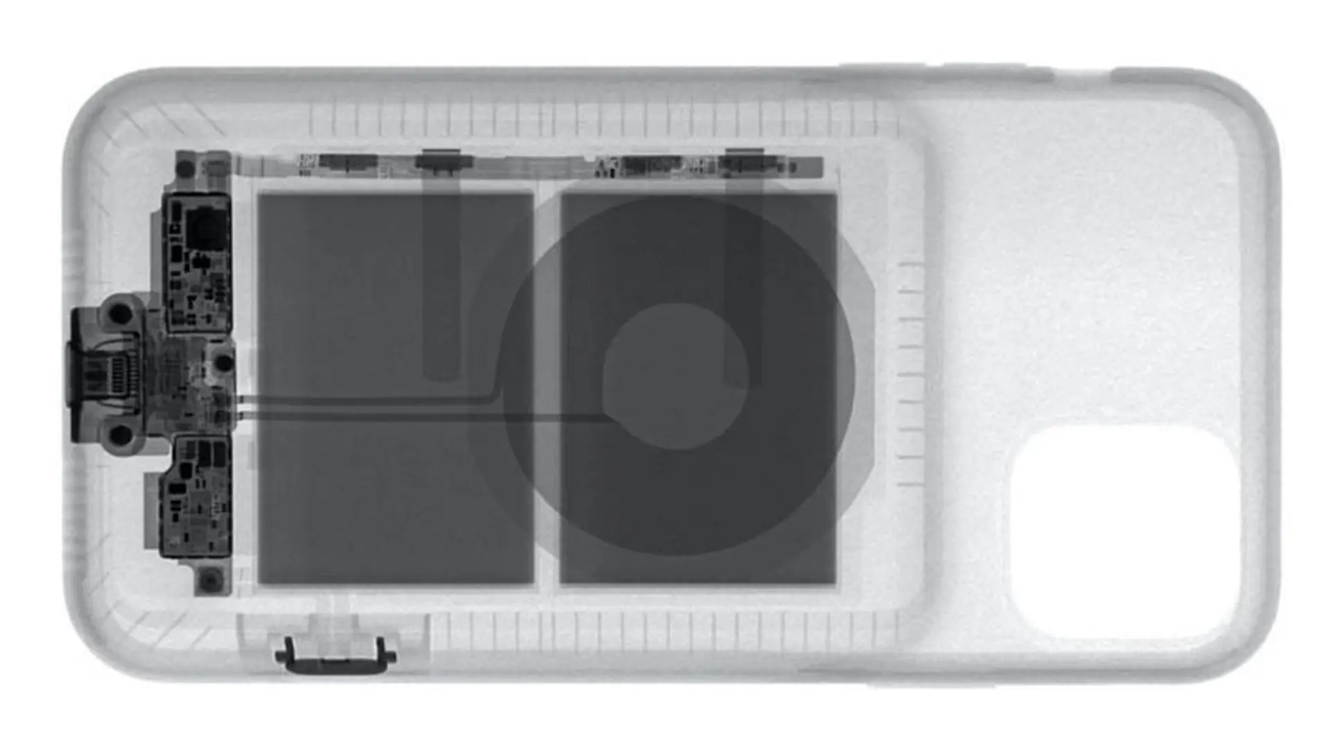 iFixit soi nội thất ốp lưng “gù” Smart Battery Case của iPhone 11 series