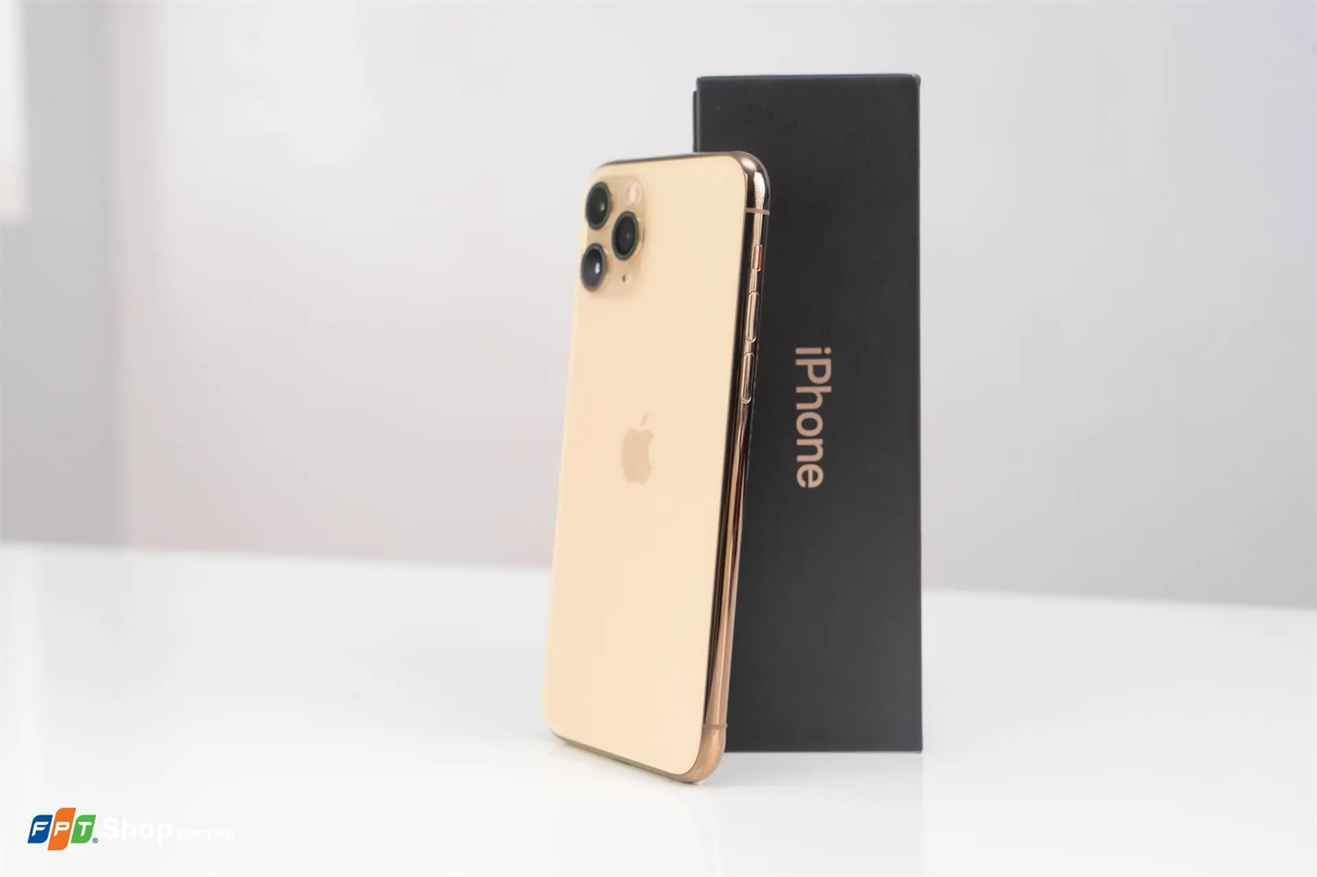https://fptshop.com.vn/