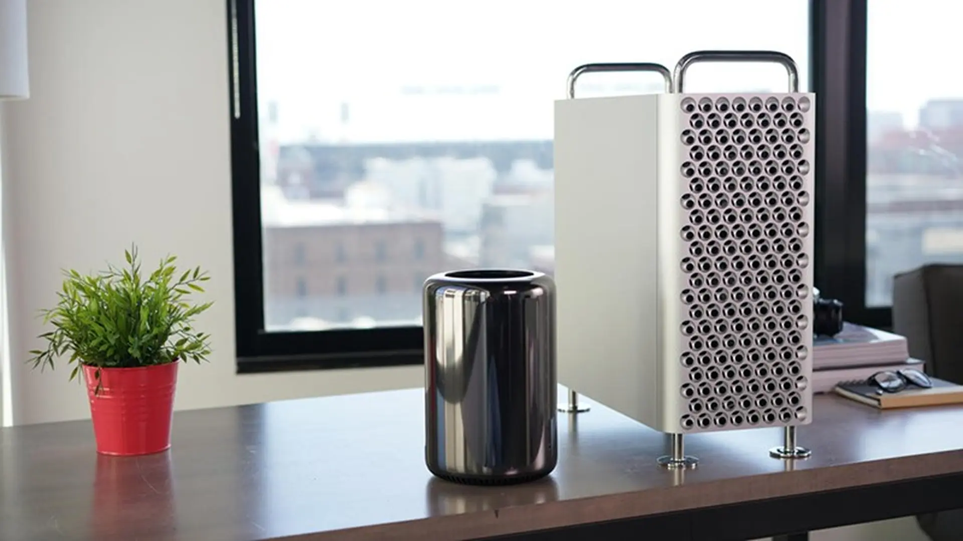 Sắp tới, Mac Pro 2019 sẽ có tùy chọn cấu hình 8TB SSD và Radeon Pro W5700X
