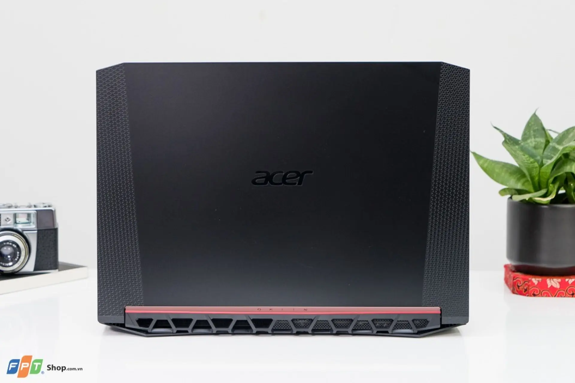 https://fptshop.com.vn/