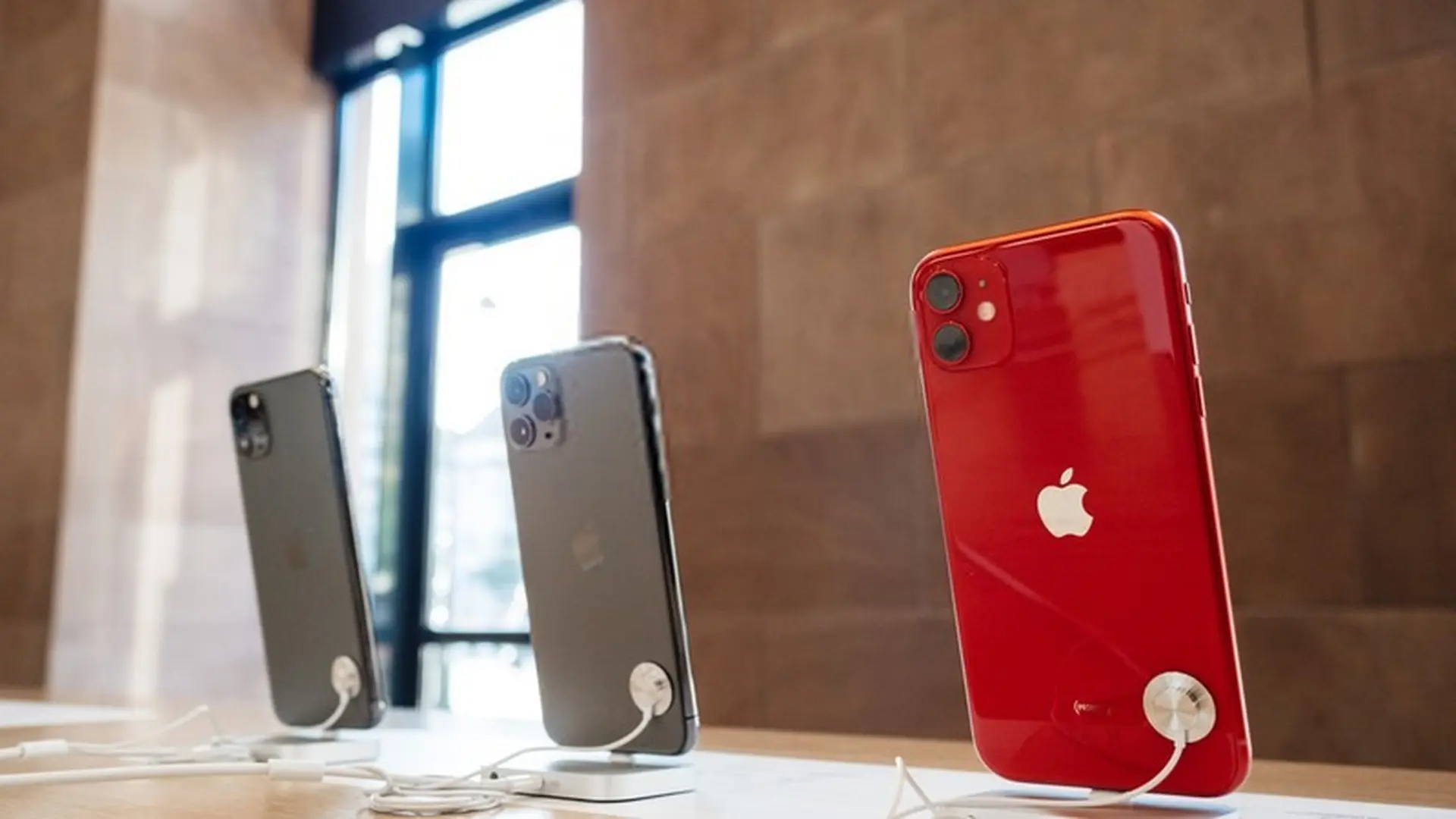 Sử dụng Siri với AirPods trên iOS 13