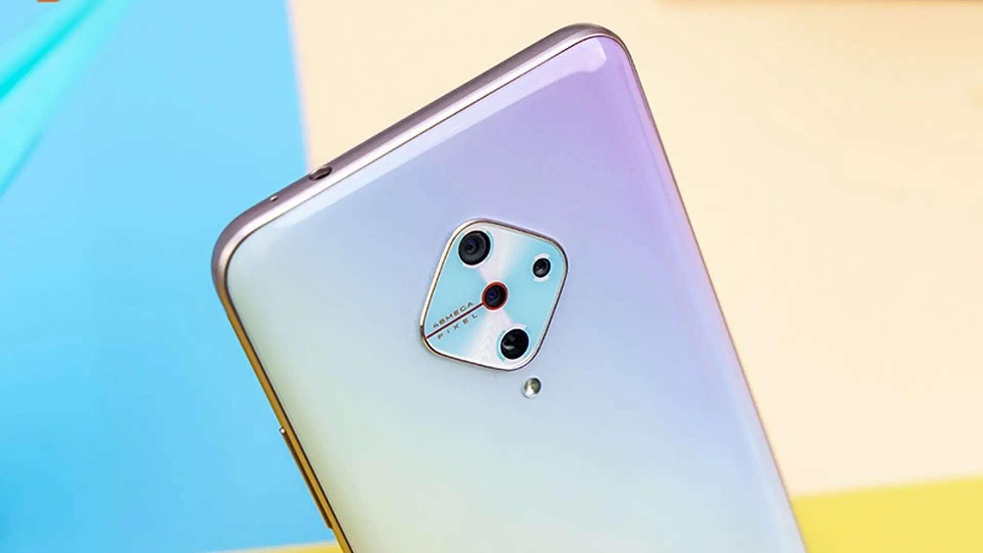 Lý do nào khiến Vivo S1 Pro là chiếc smartphone tầm trung mới tốt nhất?