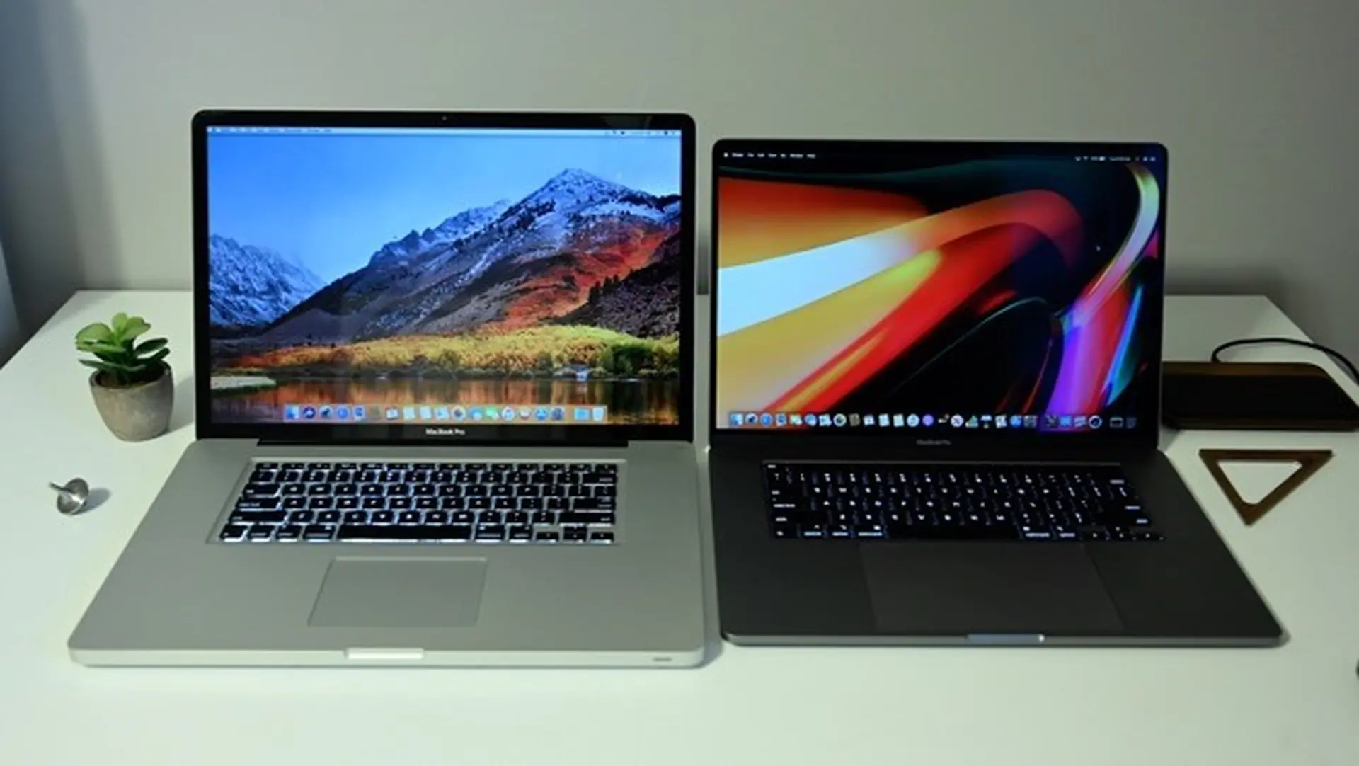 So sánh MacBook Pro 16 inch và MacBook Pro 17 inch