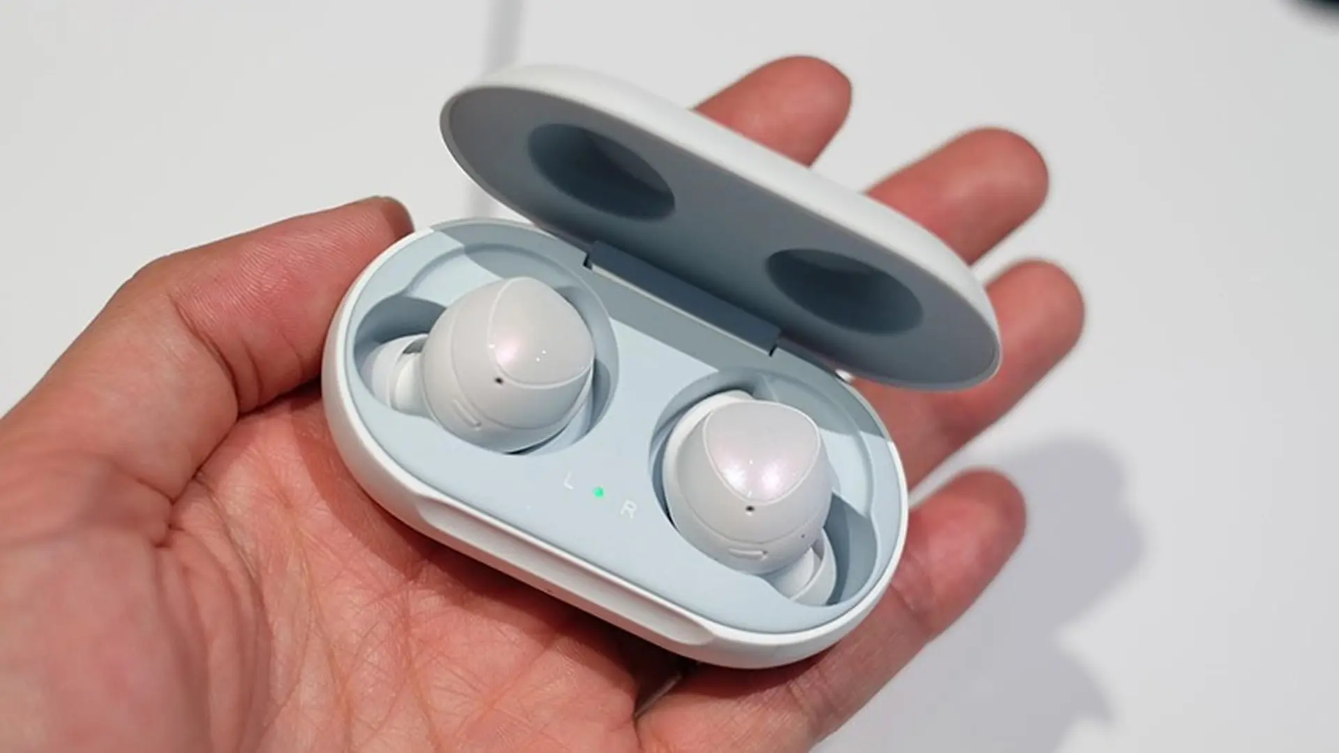 Thêm bằng chứng cho thấy Galaxy Buds+ sắp sửa trình làng